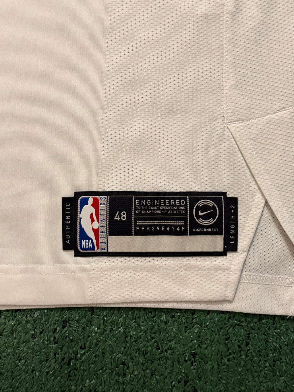 LeBron James Los Angeles Lakers Jersey #23 Nike VaporKnit Authentic White Size 48 (Large) NBA