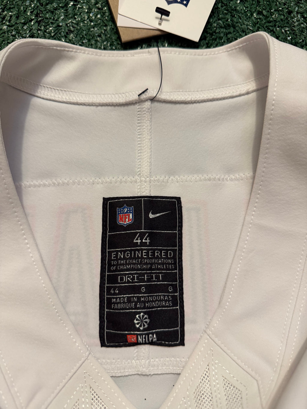 Caleb Williams Chicago Bears Jersey #18 Nike Vapor FUSE Elite White Size 44 (Large) NFL