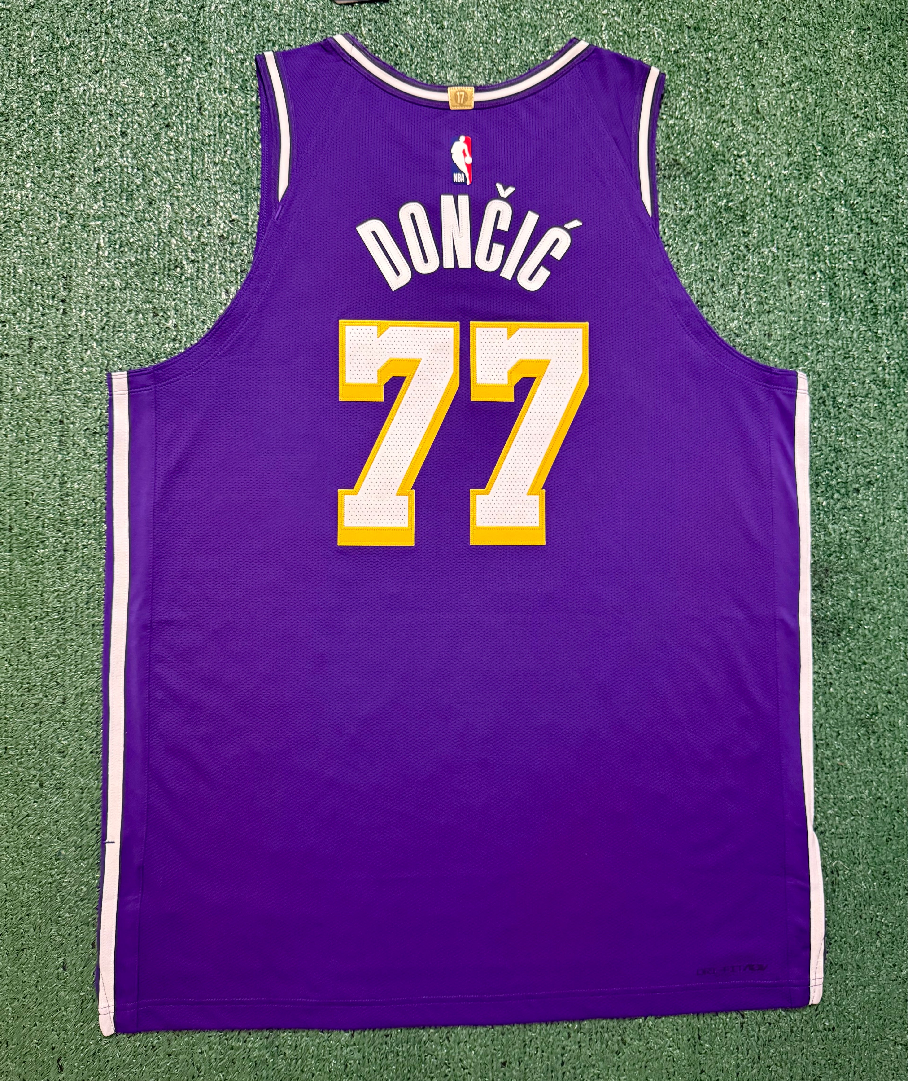 Luka Doncic Los Angeles Lakers Jersey #77 Nike ADV Authentic Purple Size 52 (XL) NBA