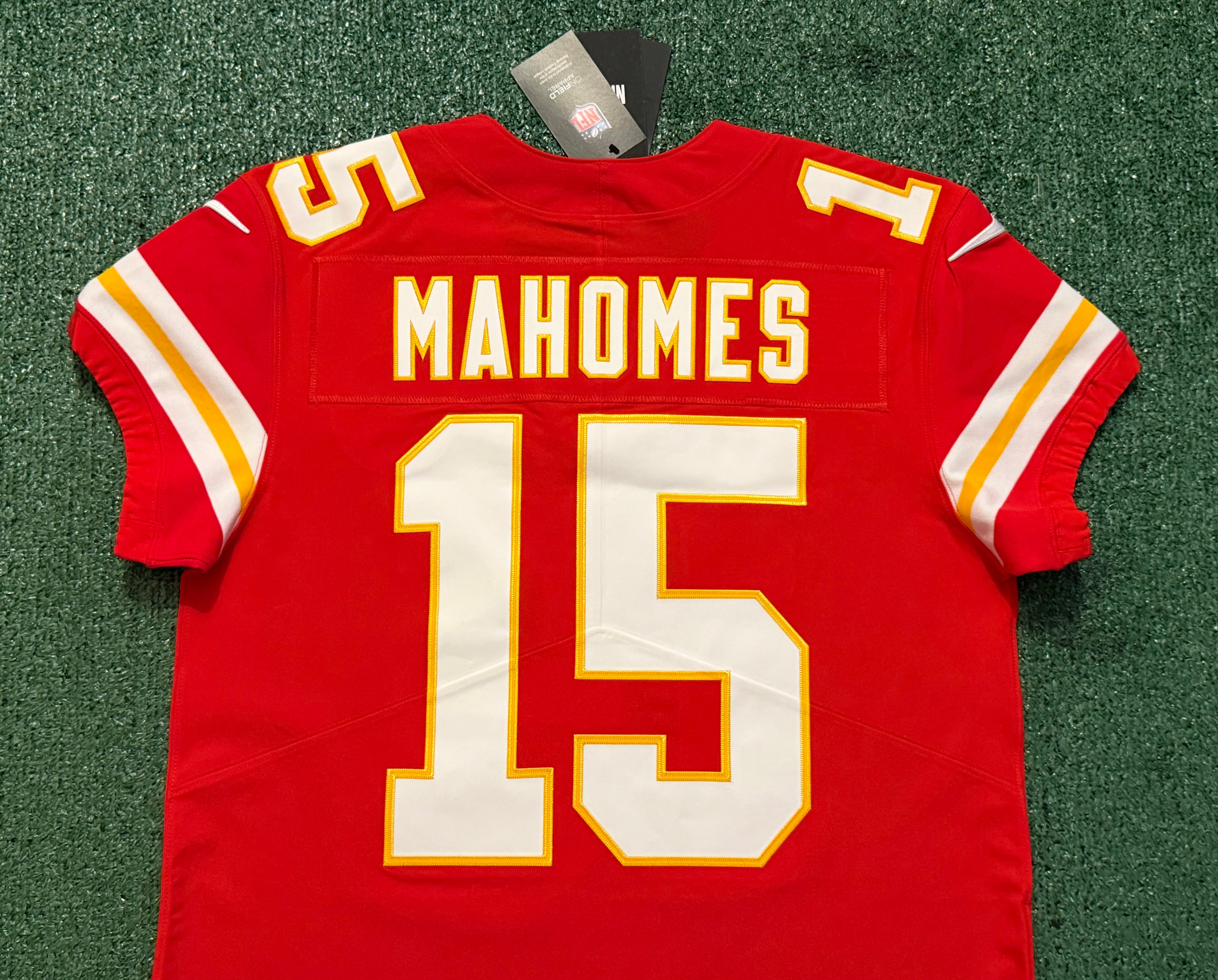Patrick Mahomes Kansas City Chiefs Jersey #15 Nike Vapor Elite Red Size 44 (L) NFL