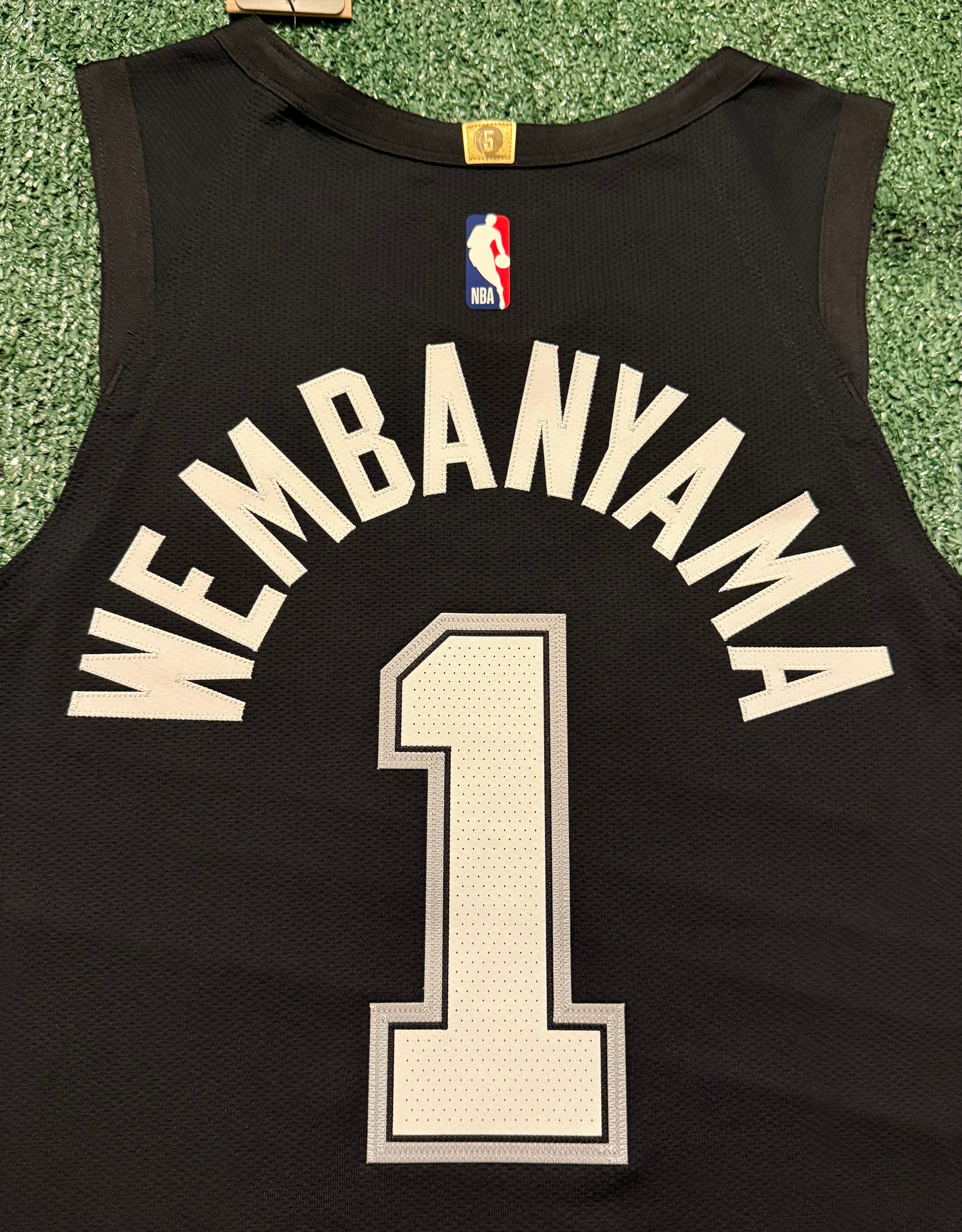 Victor Wembanyama San Antonio Spurs Jersey #1 Nike ADV Authentic Black Size 44 (M) NBA