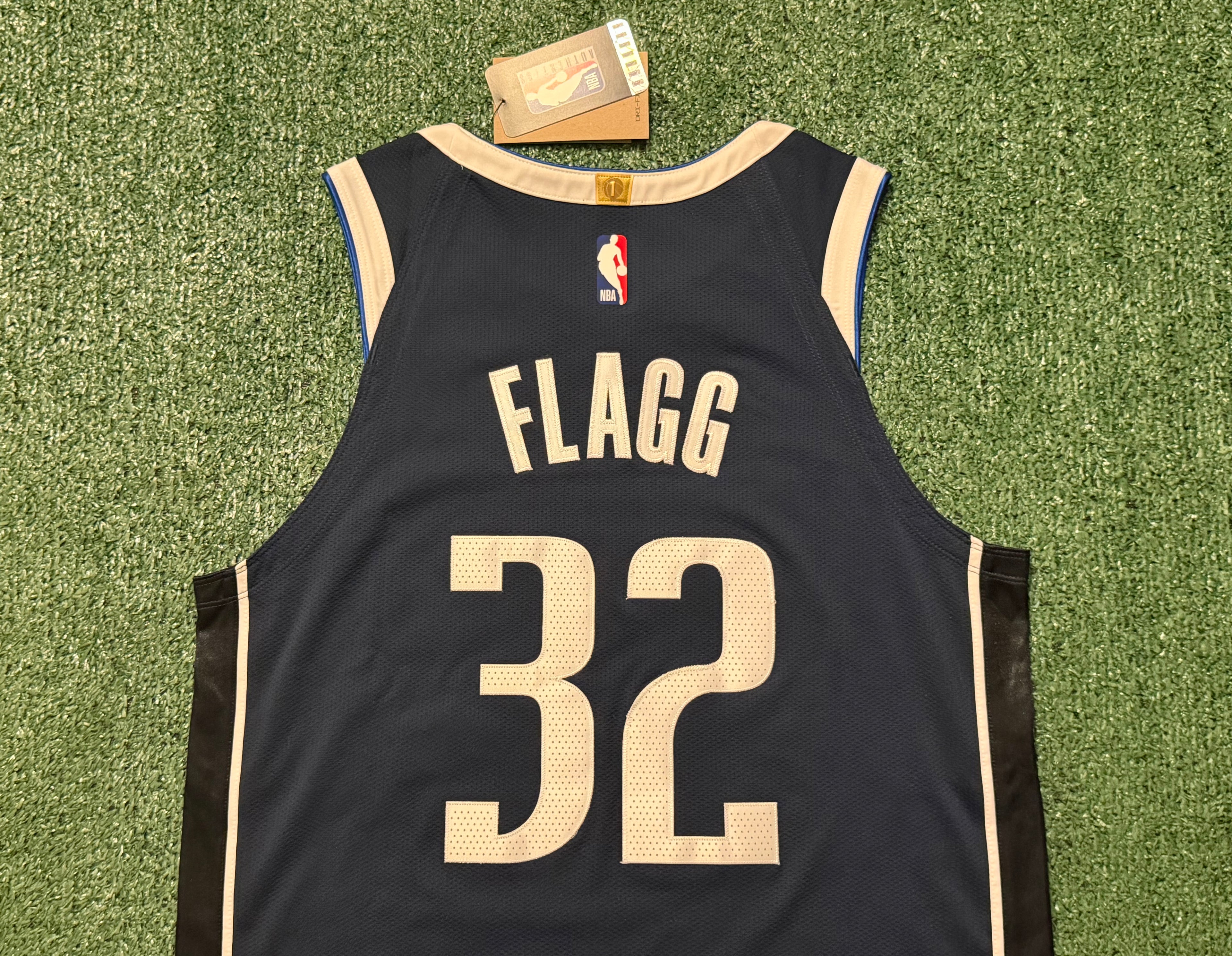 Cooper Flagg Dallas Mavericks Jersey #32 Nike ADV Navy Size 44 (Medium) NBA