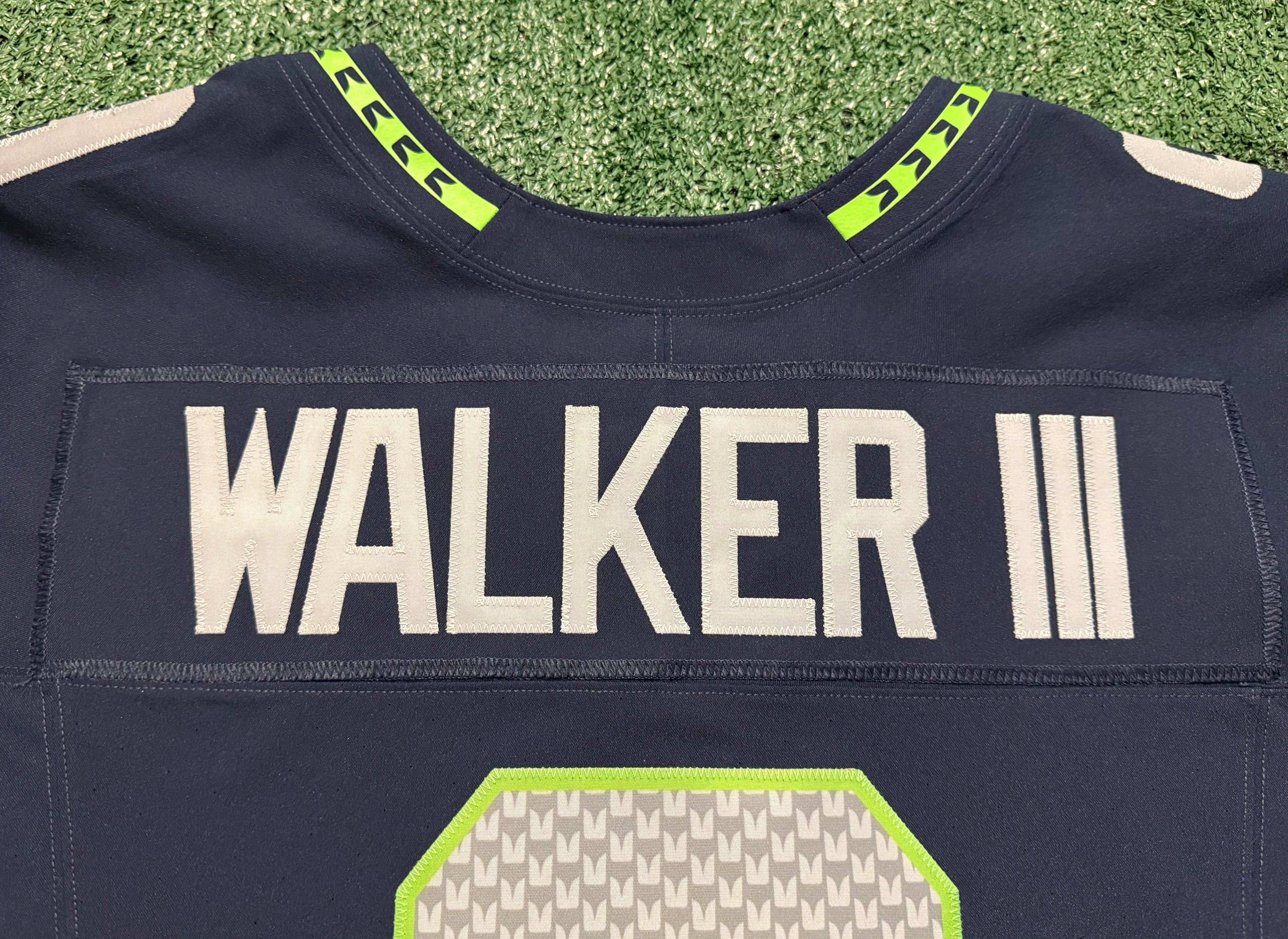 Kenneth Walker III Seattle Seahawks Jersey #9 Nike Vapor FUSE Elite Navy Size 44 (Large) NFL