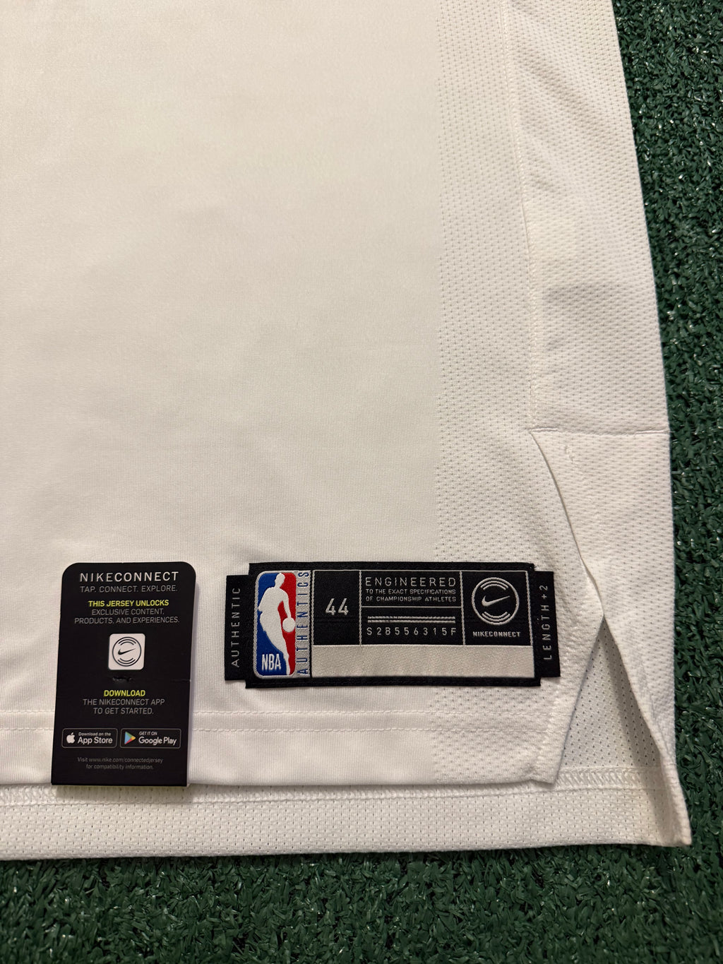 LeBron James Los Angeles Lakers Jersey #23 Nike VaporKnit Authentic White Size 44 (M) NBA