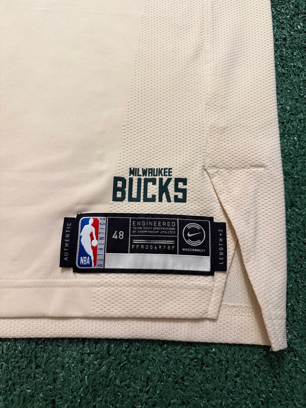 Giannis Antetokounmpo Milwaukee Bucks Jersey #34 Nike Vaporknit Authentic Cream Size 48 (Large) NBA
