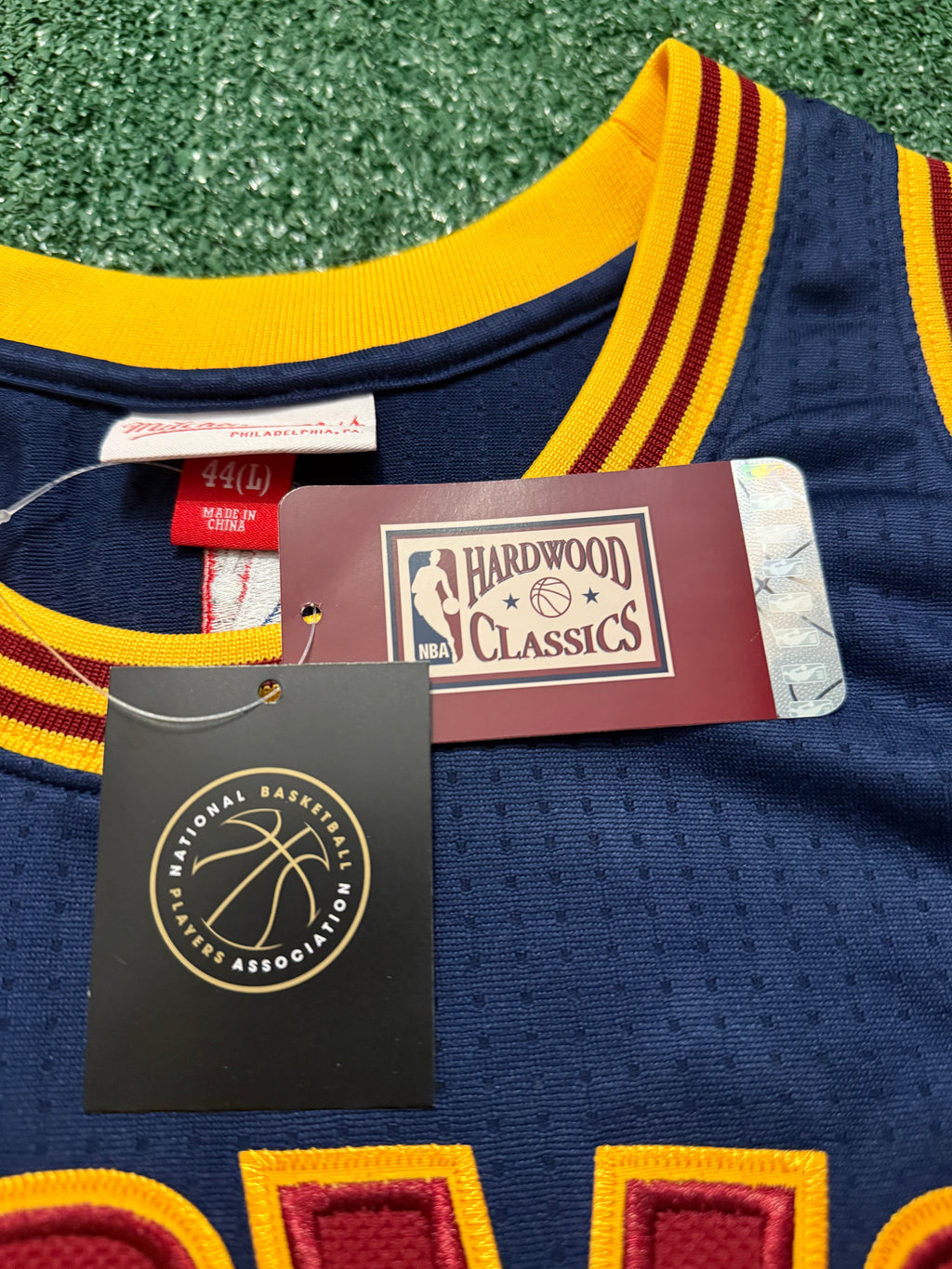 LeBron James Cleveland Cavaliers Jersey #23 Mitchell & Ness Authentic Navy Size 44 (L) NBA