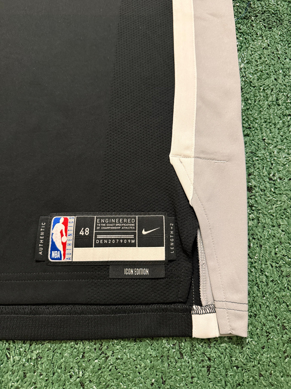Victor Wembanyama San Antonio Spurs Jersey #1 Nike ADV Authentic Black Size 48 (L) NBA