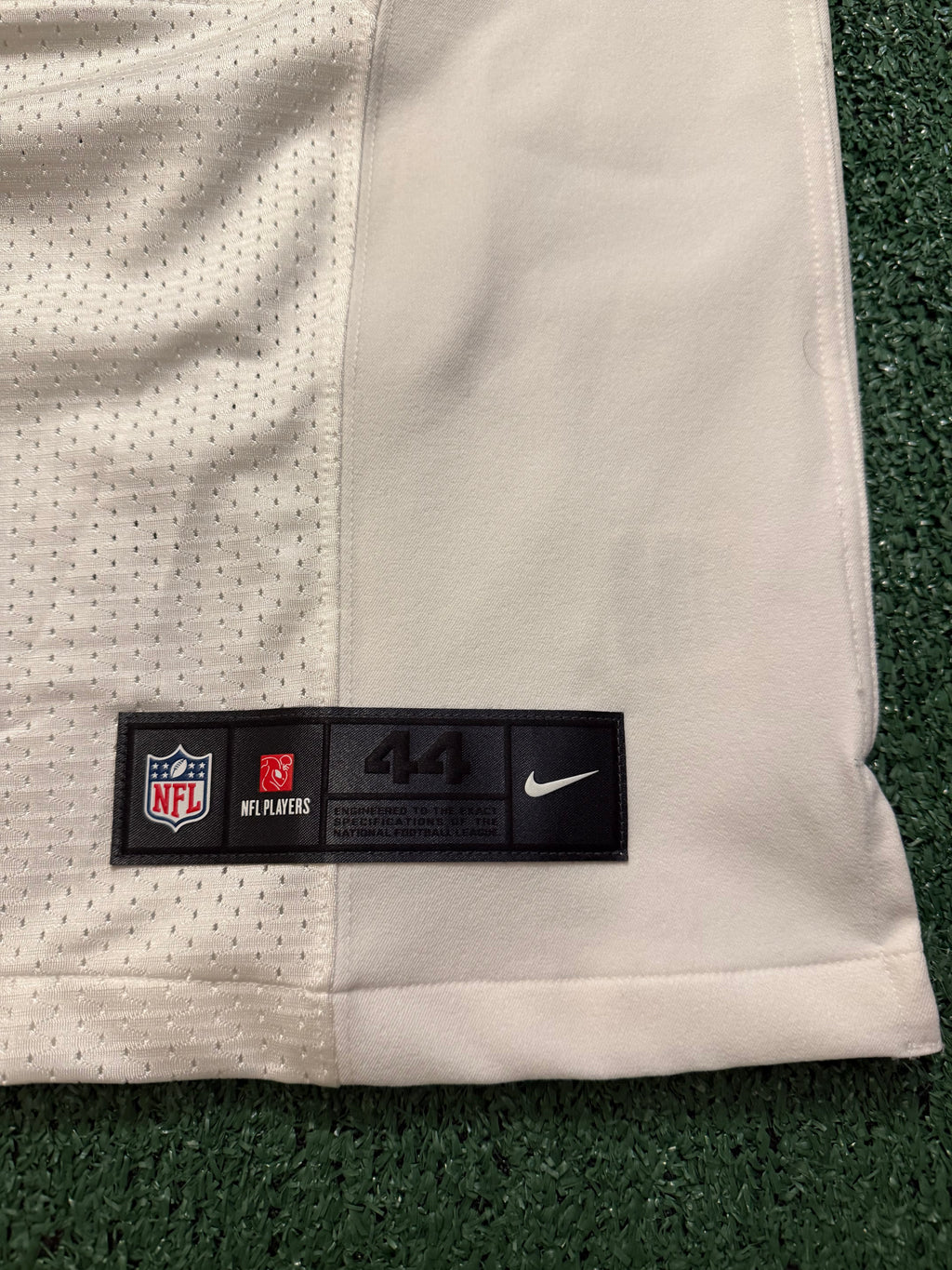 Marshawn Lynch Seattle Seahawks 
Jersey #24 Nike Elite white Size 44 (Large) NFL