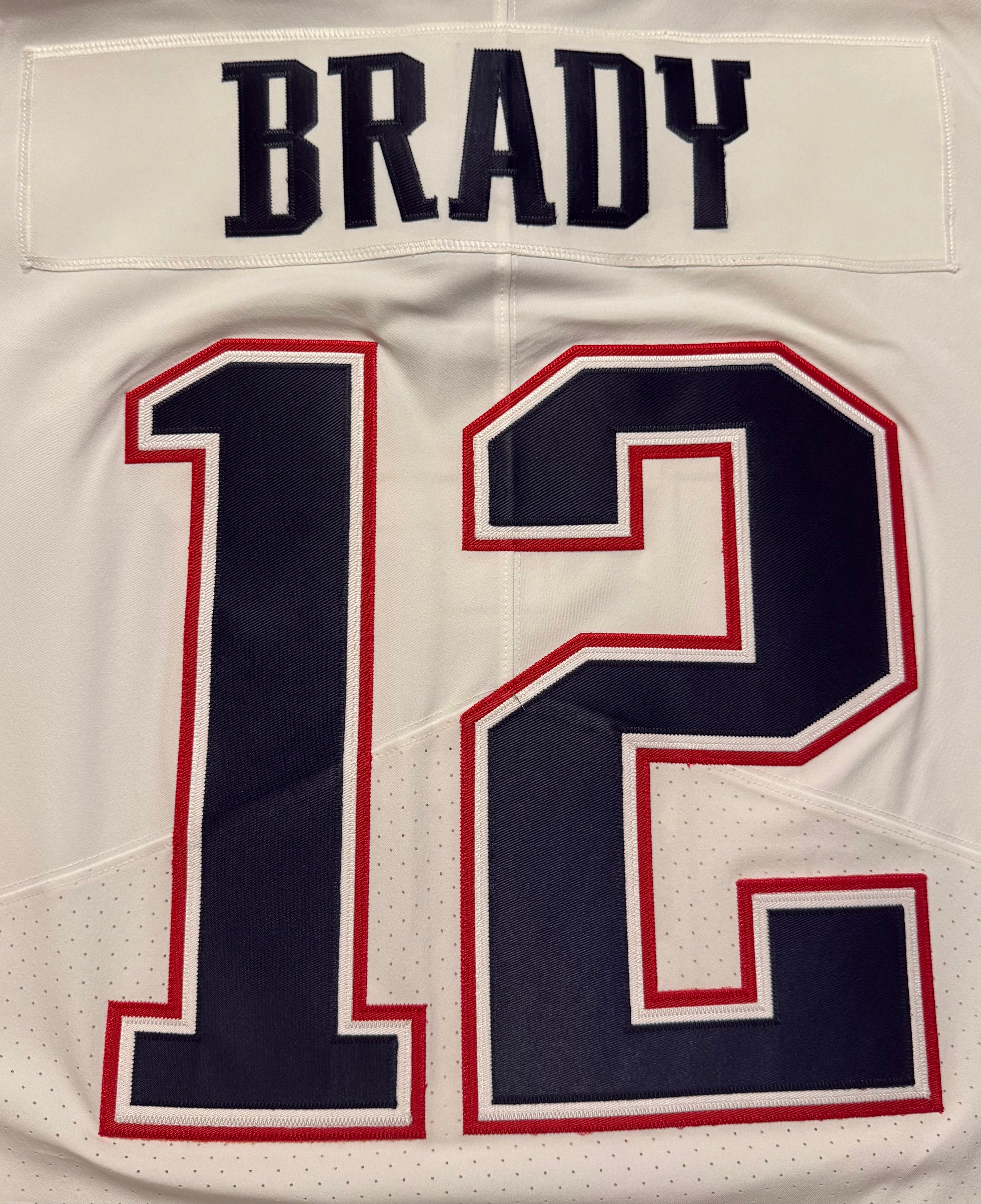Tom Brady New England Patriots Jersey #12 Nike Vapor Elite White Size 48 (XL) NFL