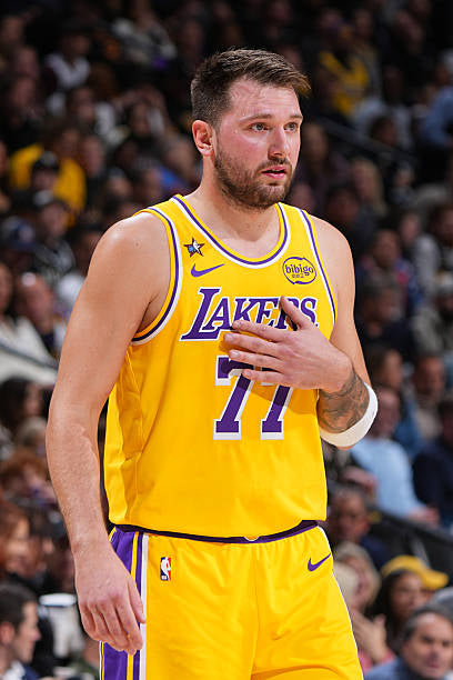 Luka Doncic Los Angeles Lakers Jersey #77 Nike ADV Authentic Gold Size 48 (L) NBA