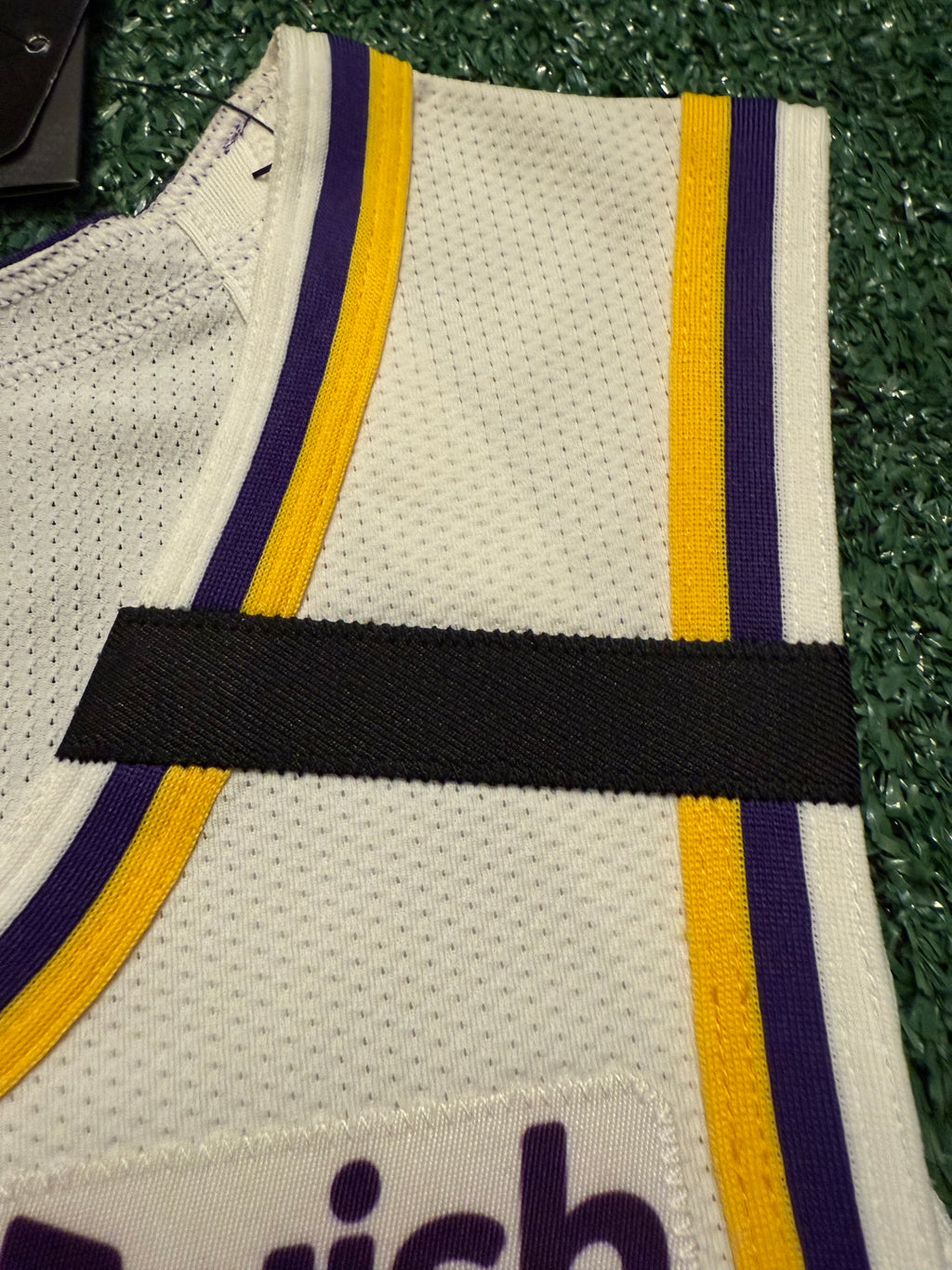 LeBron James Los Angeles Lakers Jersey #23 Nike VaporKnit Authentic White Size 44 (M) NBA
