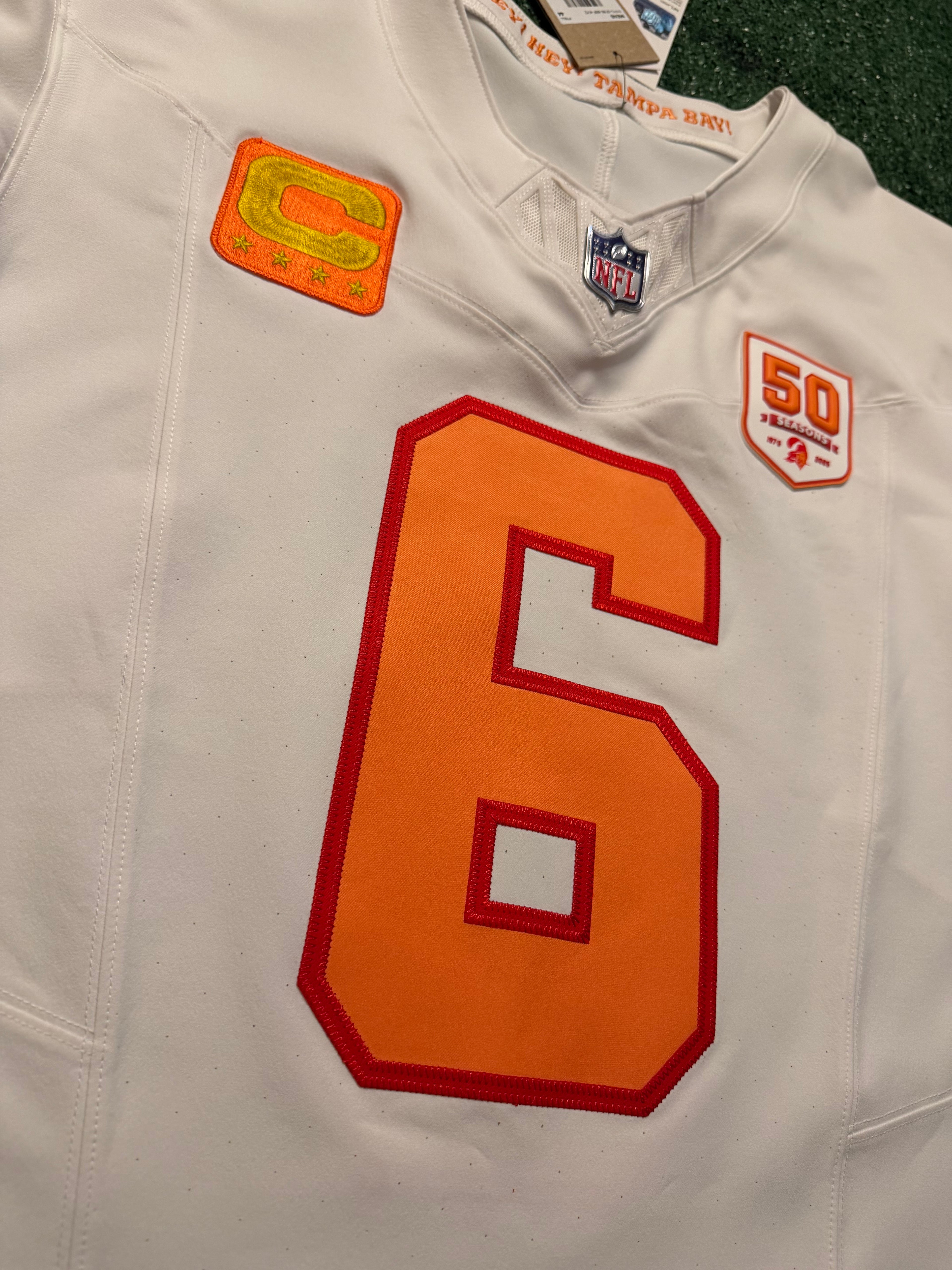 Baker Mayfield Tampa Bay Buccaneers Jersey #6 Nike Vapor FUSE Elite White Creamsicle size 44 (Large) NFL