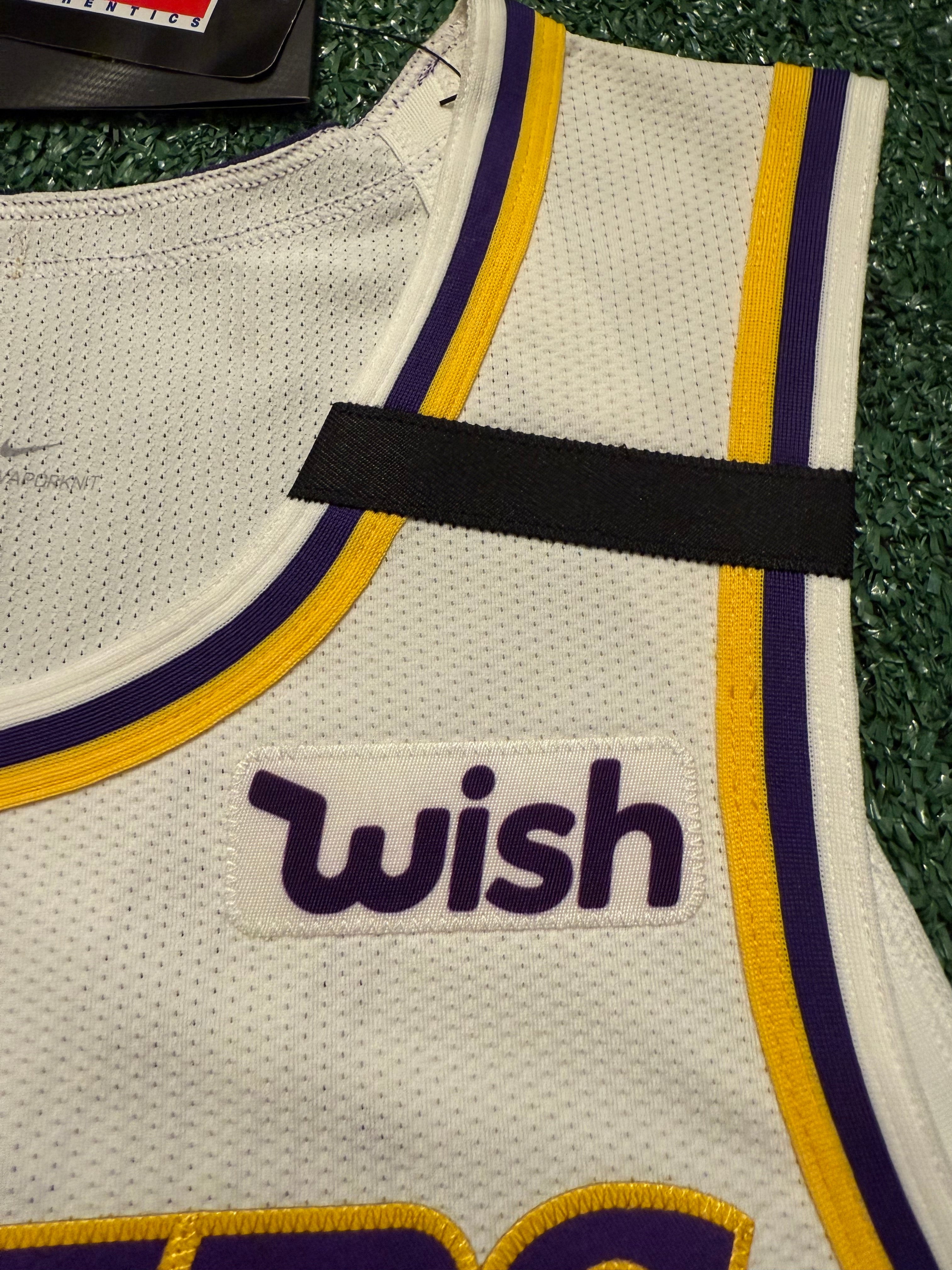 LeBron James Los Angeles Lakers Jersey #23 Nike VaporKnit Authentic White Size 44 (M) NBA