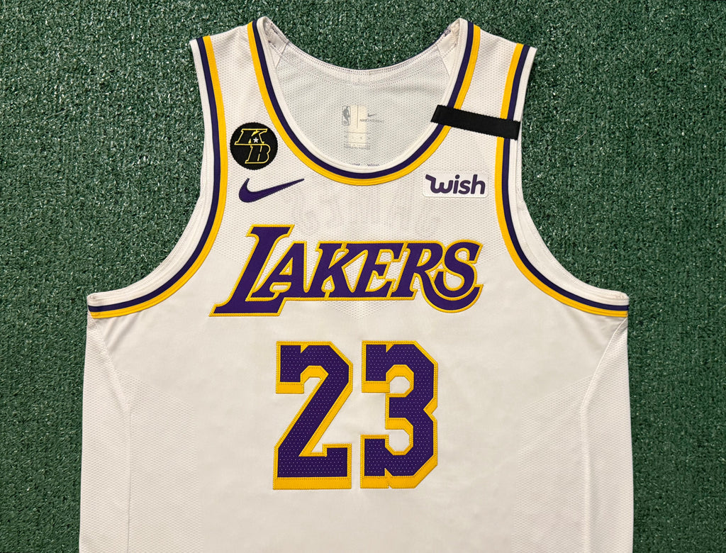 LeBron James Los Angeles Lakers Jersey #23 Nike VaporKnit Authentic White Size 48 (Large) NBA