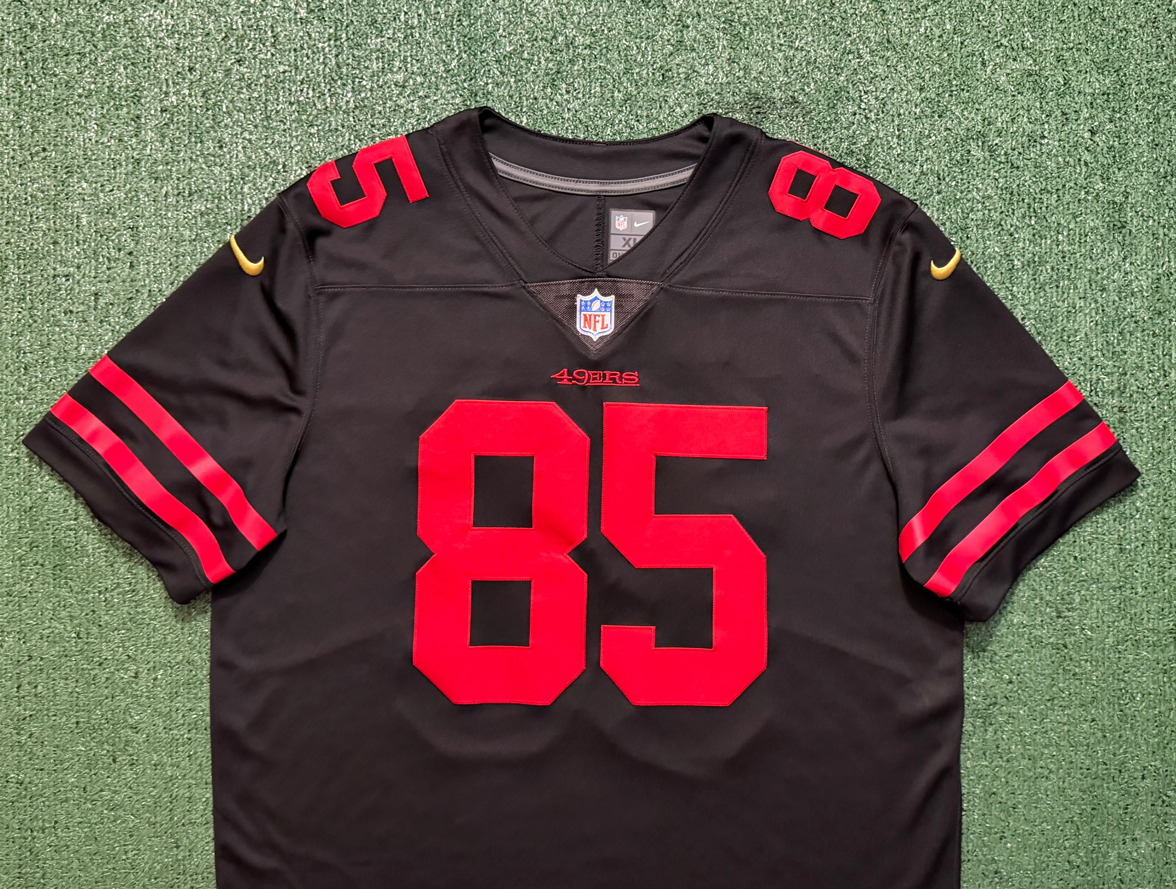 George Kittle San Francisco 49ers
Jersey #85 Nike Vapor Limited Black Size (XL) NFL