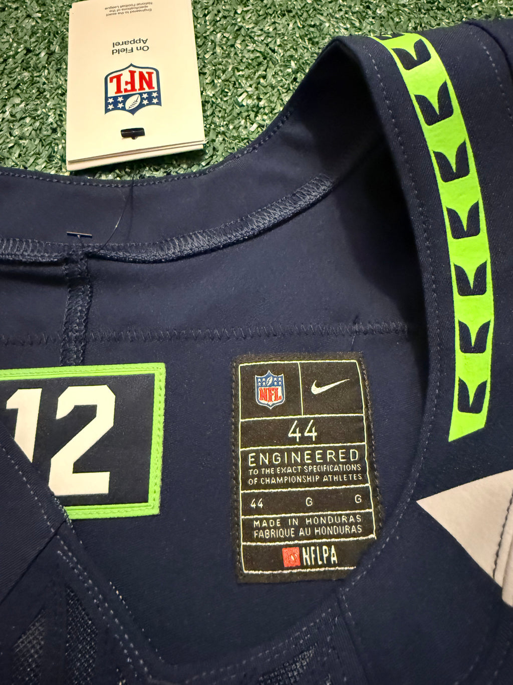 Sam Darnold Seattle Seahawks Jersey #14 Nike Vapor FUSE Elite Navy Size 44 (Large) NFL