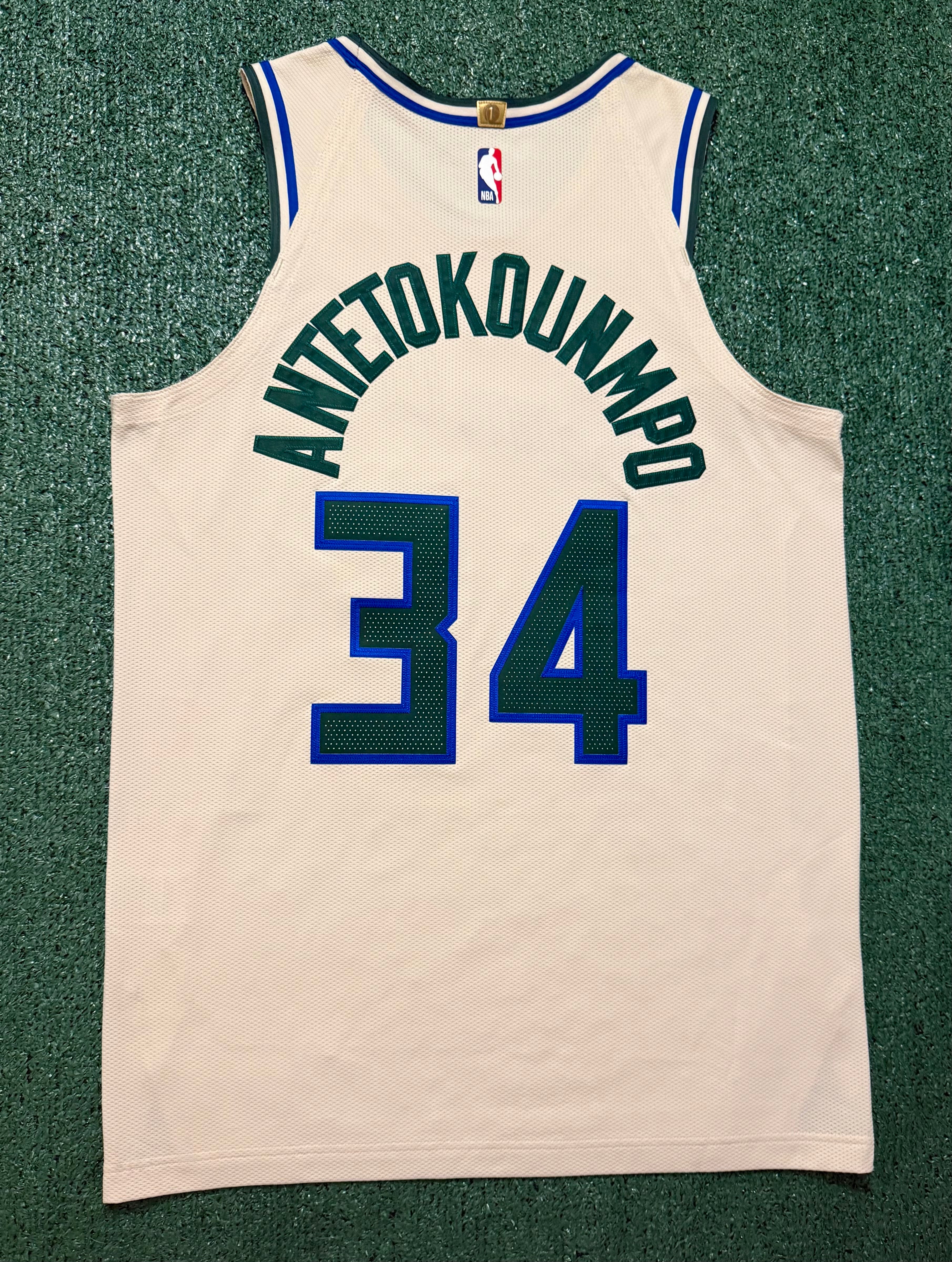 Giannis Antetokounmpo Milwaukee Bucks Jersey #34 Nike Vaporknit Authentic Cream Size 48 (Large) NBA