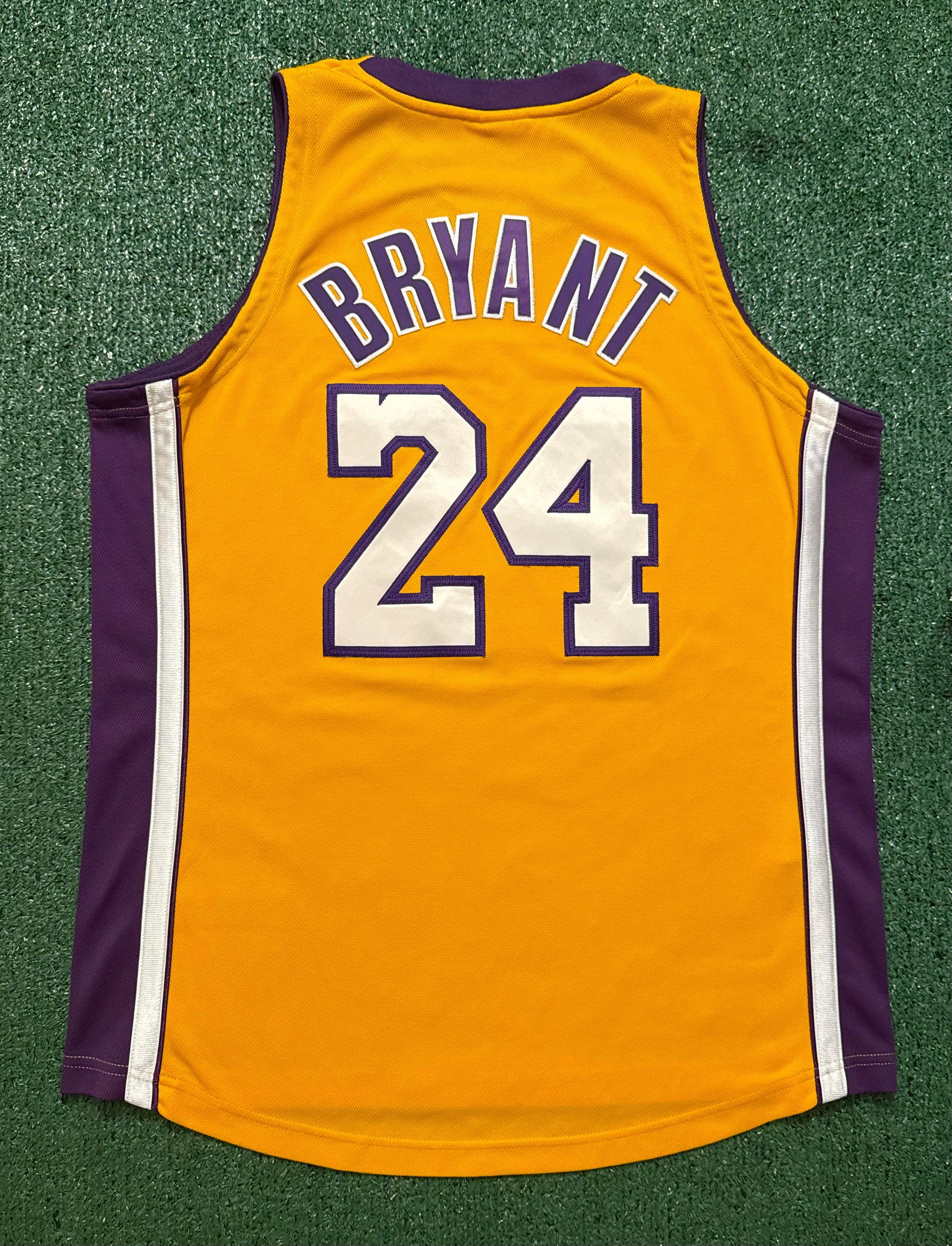 Kobe Bryant Los Angeles Lakers Jersey #24 Mitchell & Ness Authentic Gold Size 44 (L) NBA