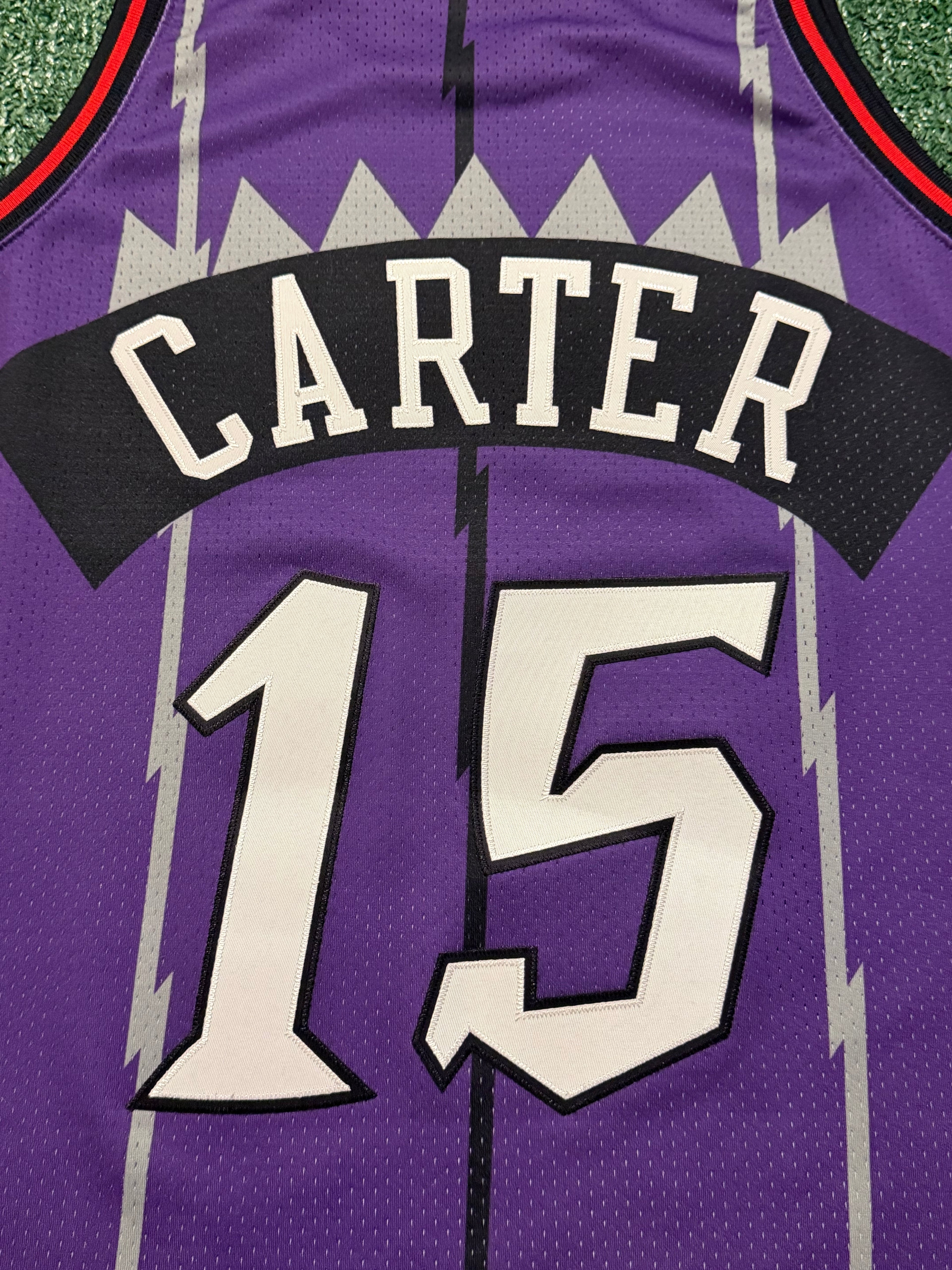 Vince Carter Toronto Raptors Jersey #15 Mitchell & Ness Authentic Purple Size 44 (L) NBA