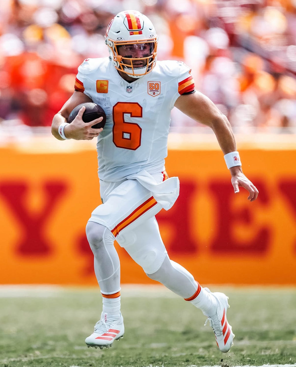 Baker Mayfield Tampa Bay Buccaneers Jersey #6 Nike Vapor FUSE Elite White Creamsicle size 40 (Medium) NFL