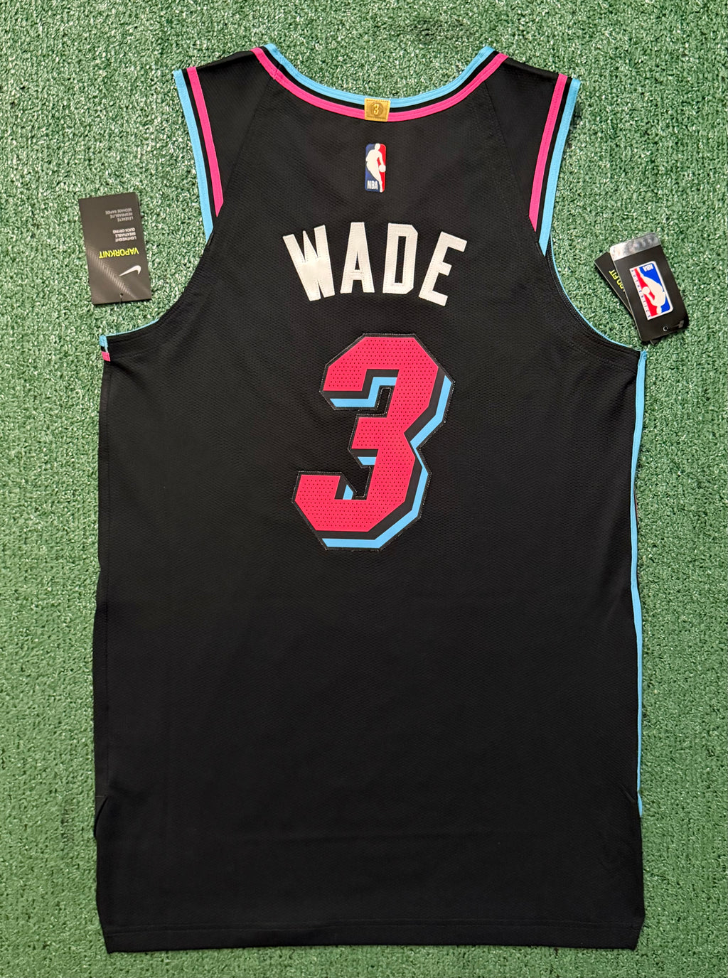 Dwayne Wade Miami Heat Jersey #3 Nike Vaporknit Authentic Black Size 44 (Medium) NBA