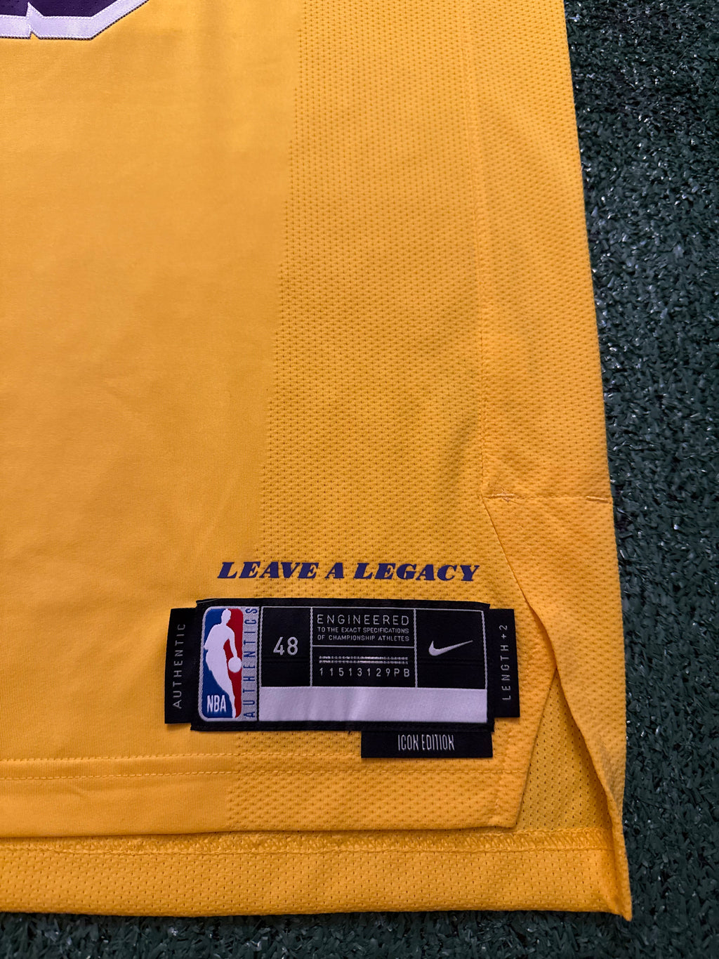 LeBron James Los Angeles Lakers Jersey #23 Nike ADV Authentic Gold Size 48 (L) NBA