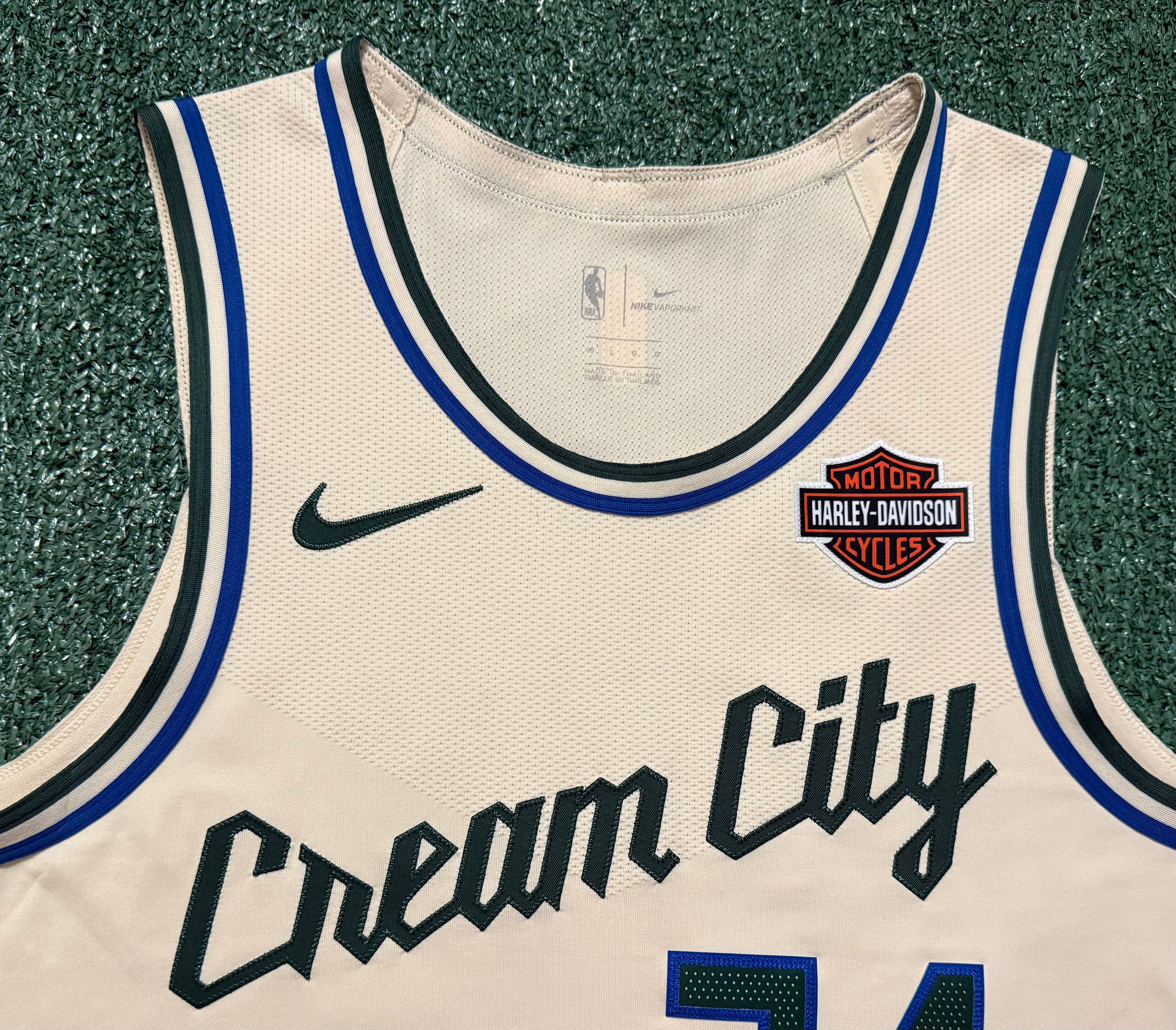 Giannis Antetokounmpo Milwaukee Bucks Jersey #34 Nike Vaporknit Authentic Cream Size 48 (Large) NBA