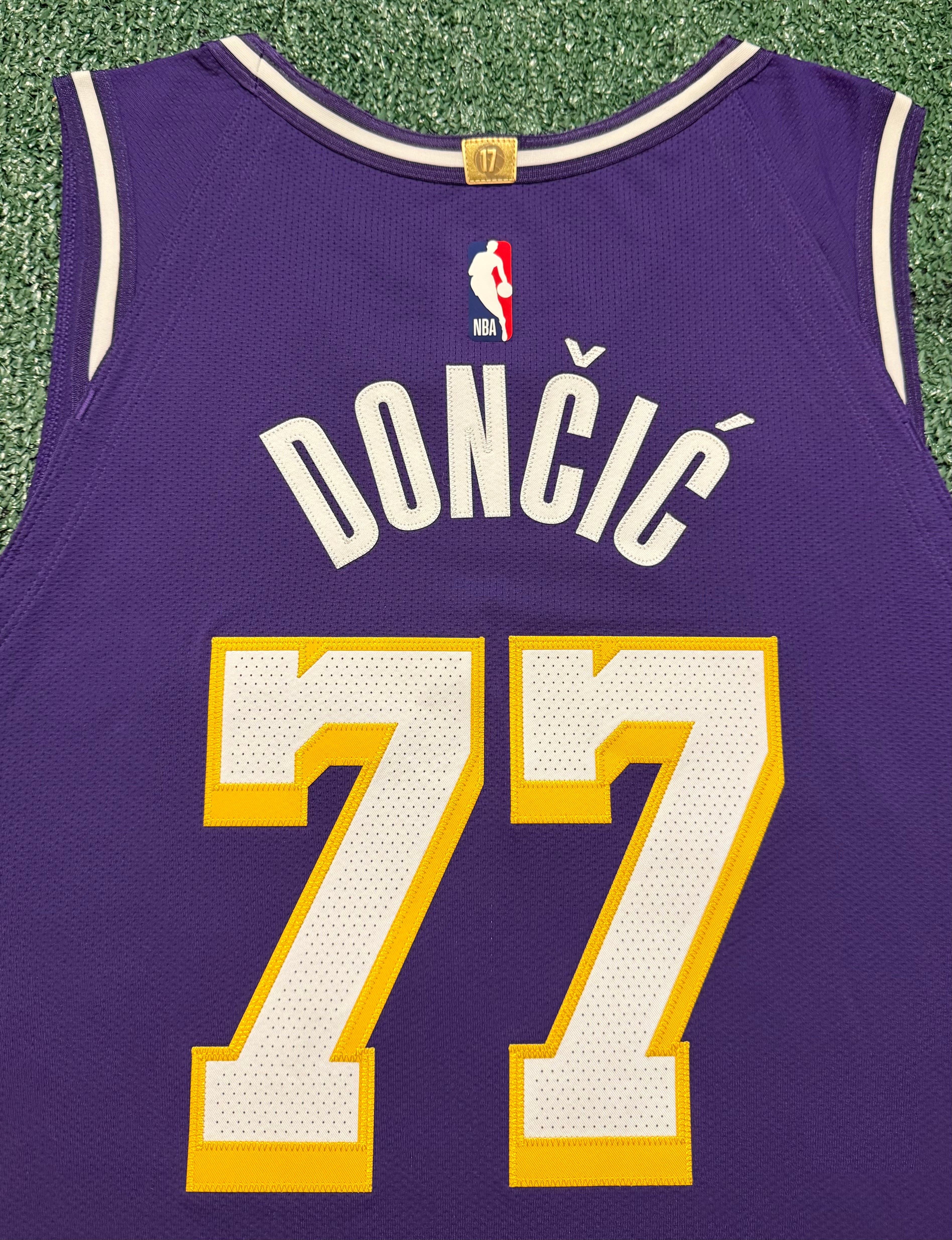 Luka Doncic Los Angeles Lakers Jersey #77 Nike ADV Authentic Purple Size 52 (XL) NBA