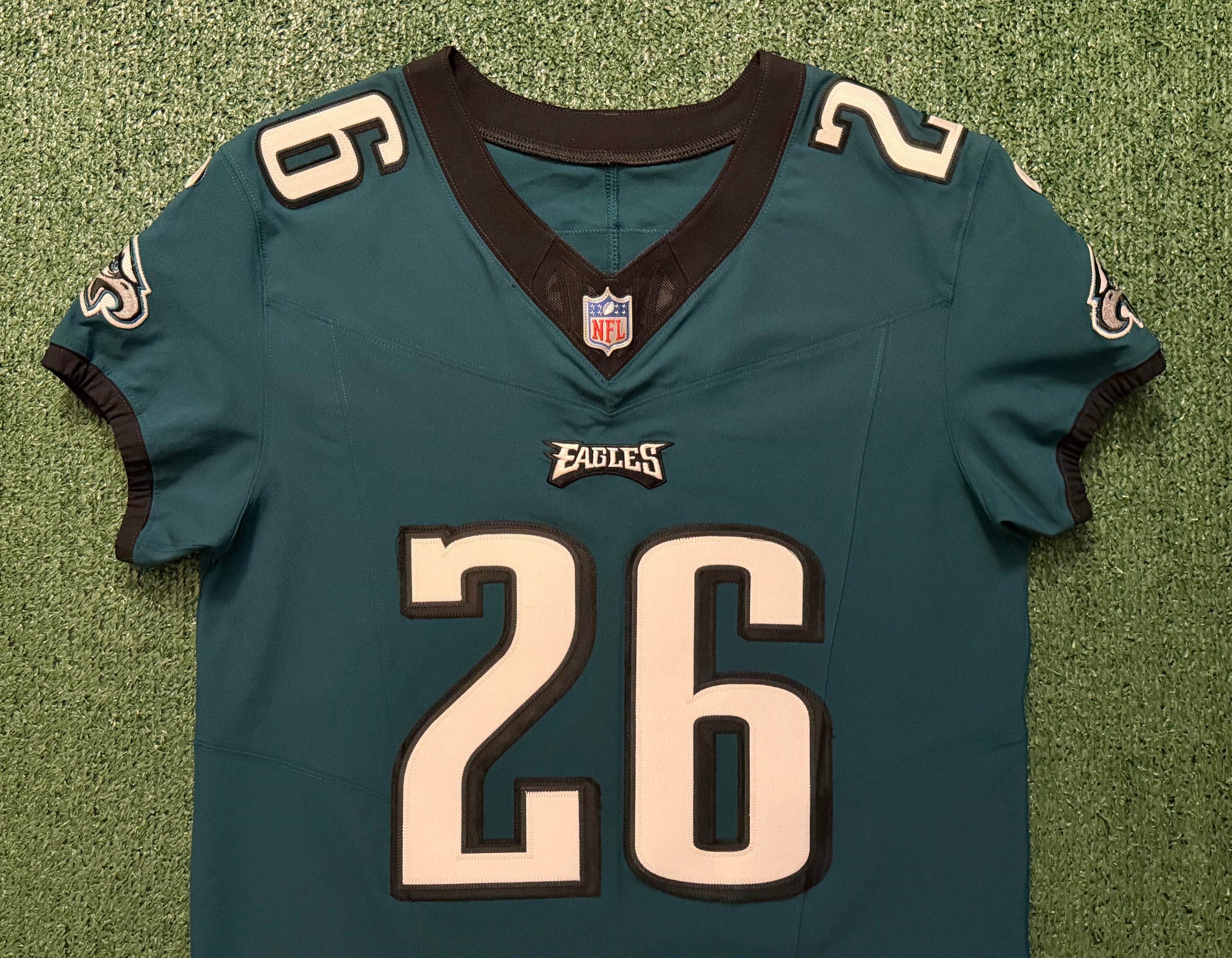 Saquon Barkley Philadelphia Eagles Jersey #26 Nike Vapor FUSE Elite Green Size 40 (Medium) NFL
