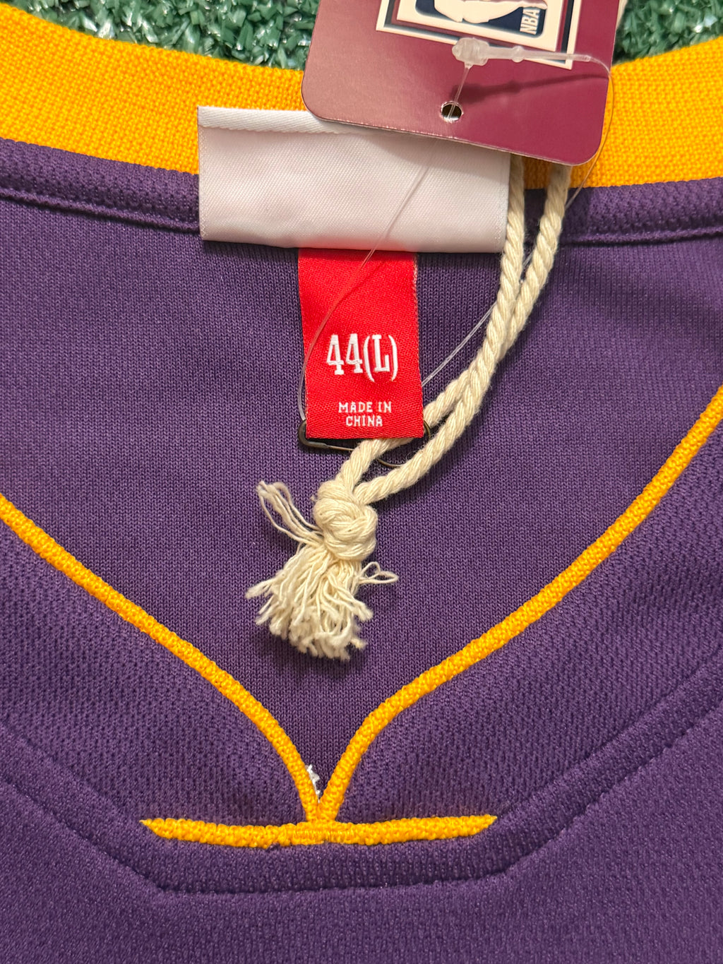 Kobe Bryant Los Angeles Lakers Jersey #24 Mitchell & Ness Authentic Purple Size 44 (L) NBA