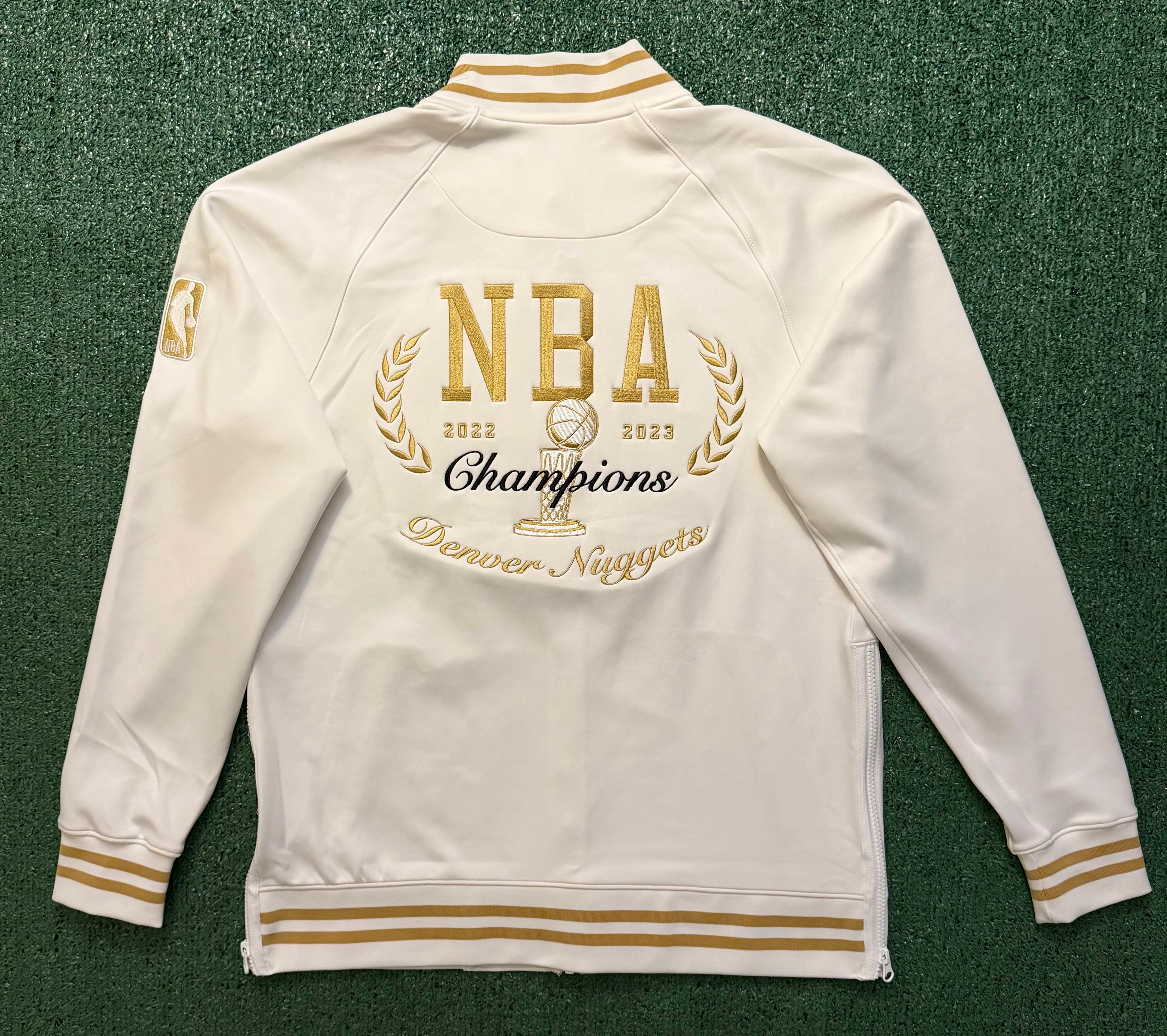 Authentic Denver Nuggets 2022-23 Nike NBA Champions Dri-Fit Full-Zip Jacket - M