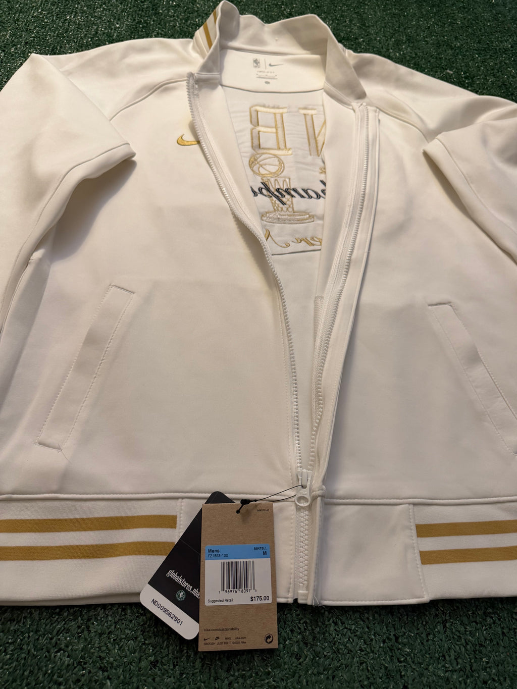 Authentic Denver Nuggets 2022-23 Nike NBA Champions Dri-Fit Full-Zip Jacket - M