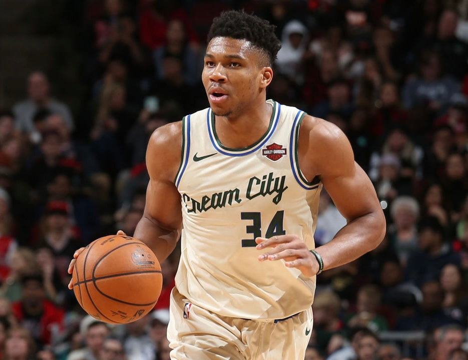 Giannis Antetokounmpo Milwaukee Bucks Jersey #34 Nike Vaporknit Authentic Cream Size 48 (Large) NBA