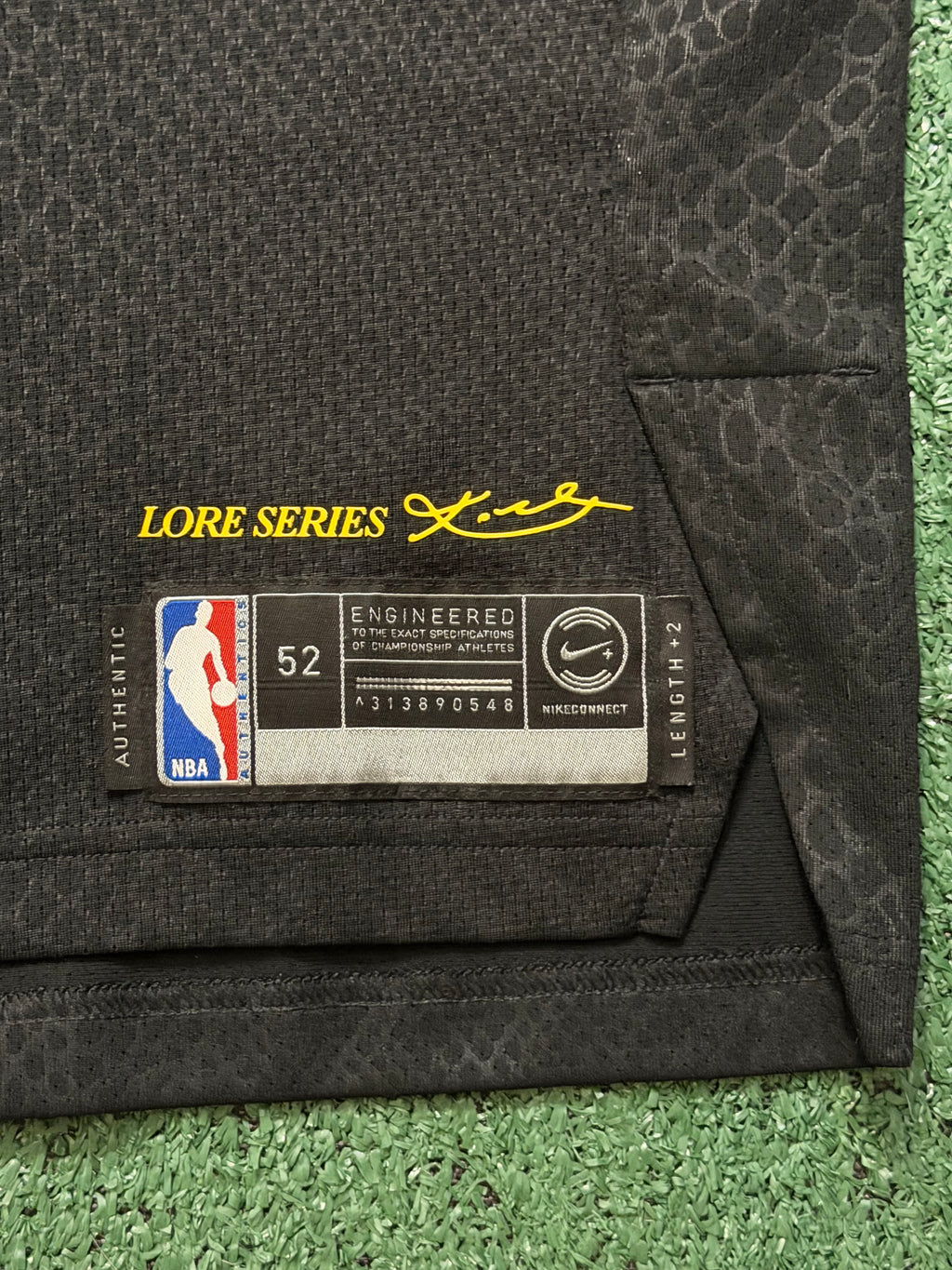 Kobe Bryant Los Angeles Lakers Jersey #8 Nike AeroSwift Authentic Black Size 52 (XL) NBA