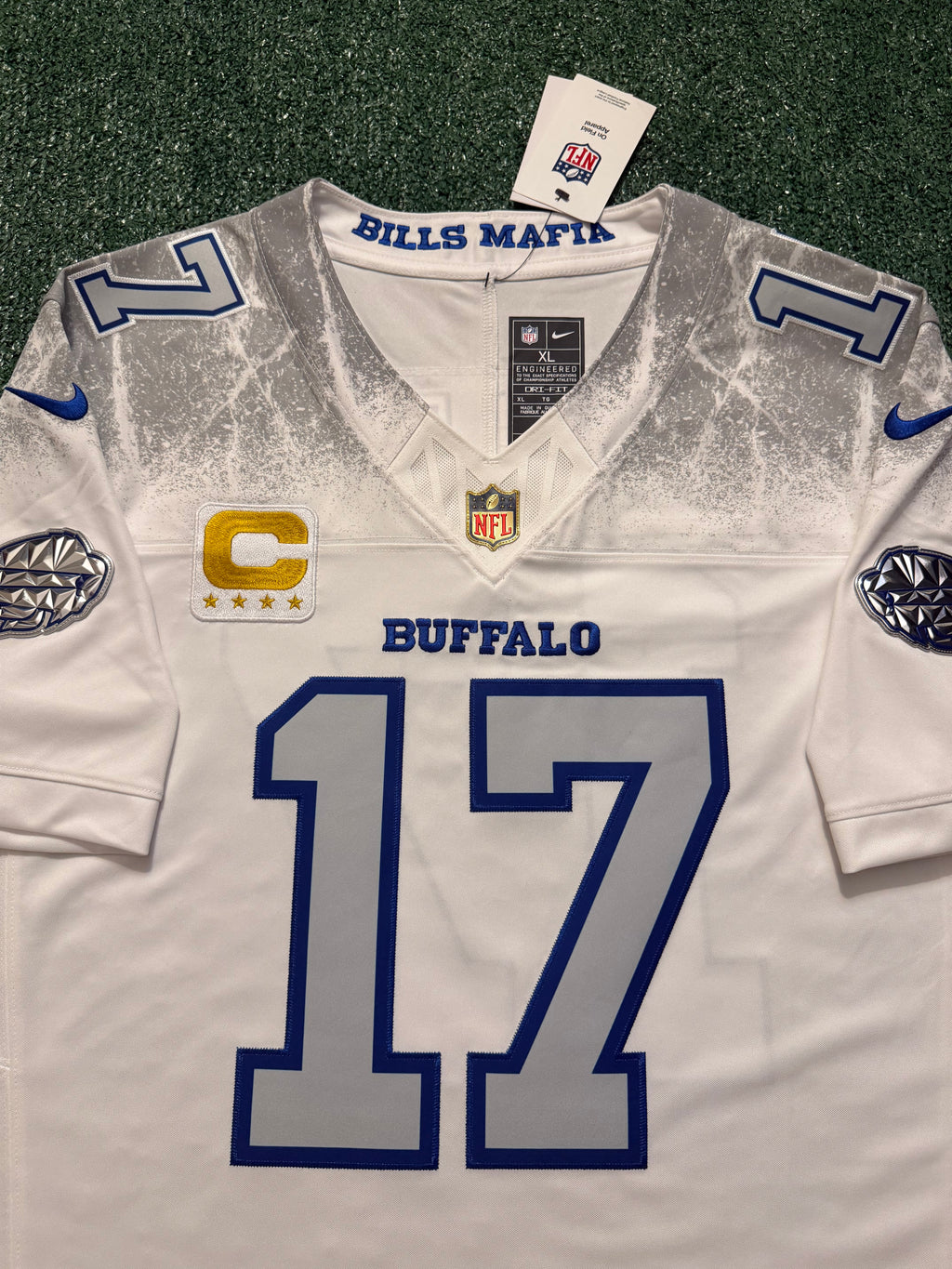 Josh Allen Buffalo Bills Jersey #17 Nike Vapor Fuse Limited Rivalry White Size (XL) NFL