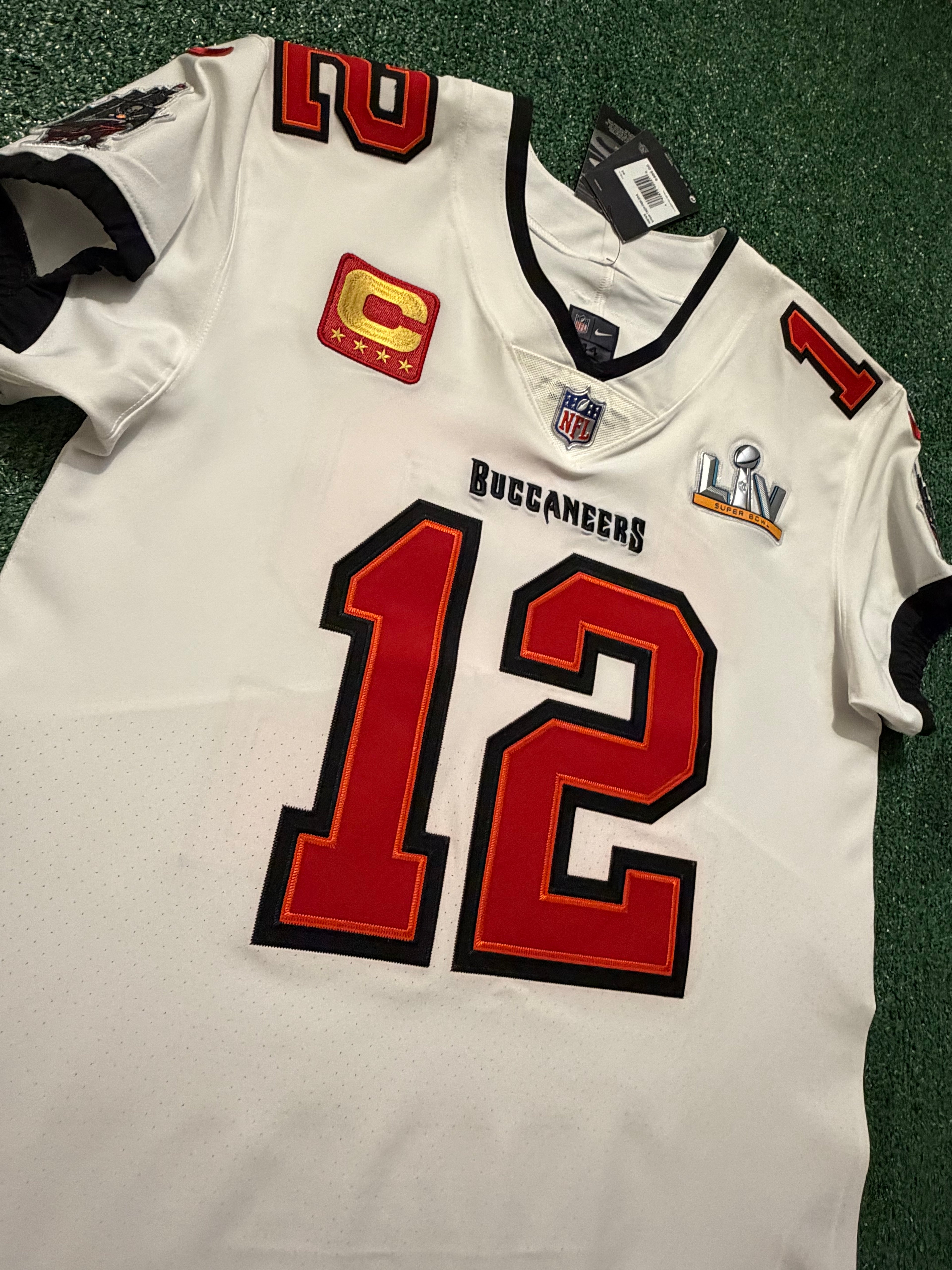 Tom Brady Tampa Bay Buccaneers Jersey #12 Nike Vapor Elite White size 44 (Large) NFL
