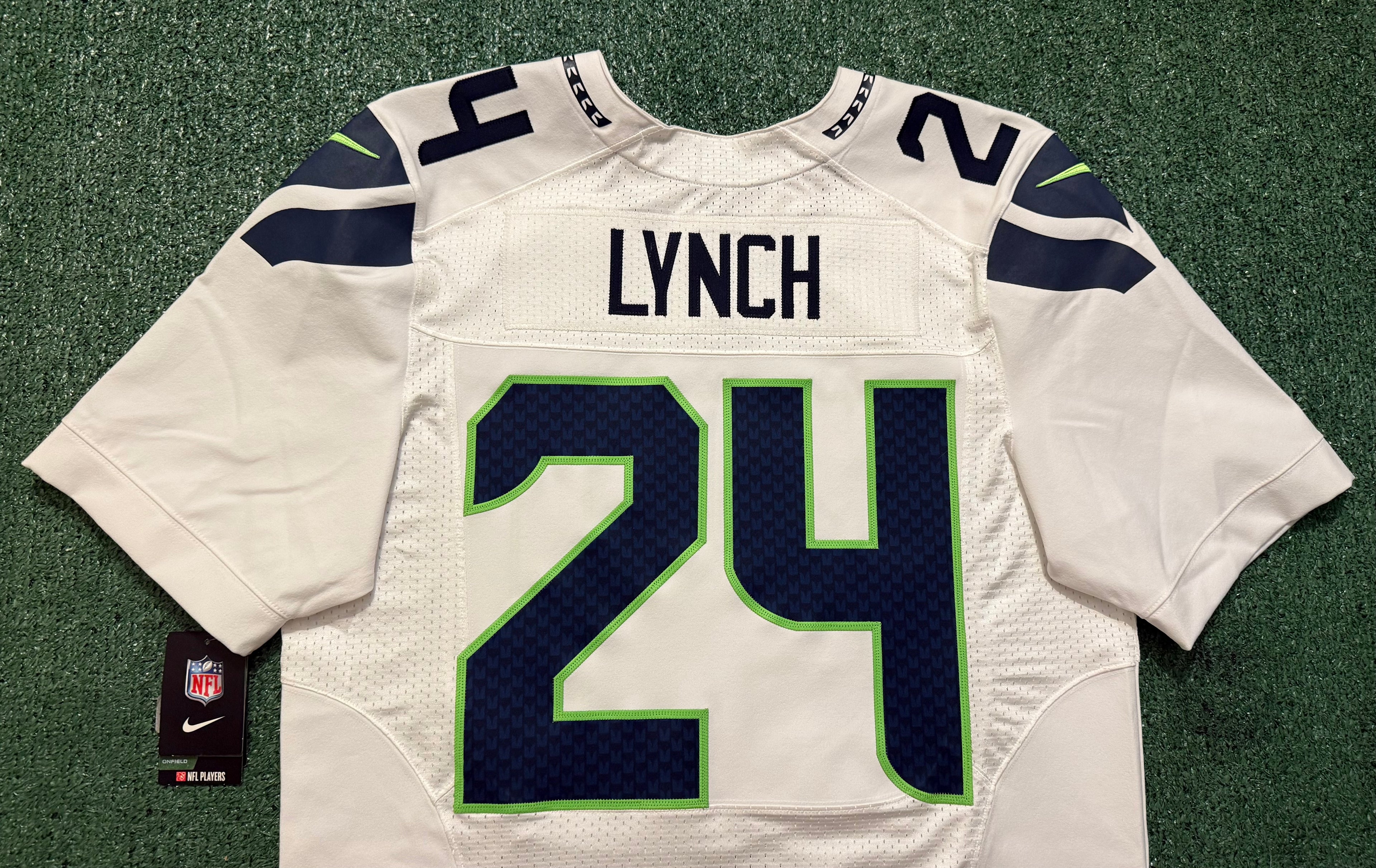 Marshawn Lynch Seattle Seahawks 
Jersey #24 Nike Elite white Size 44 (Large) NFL
