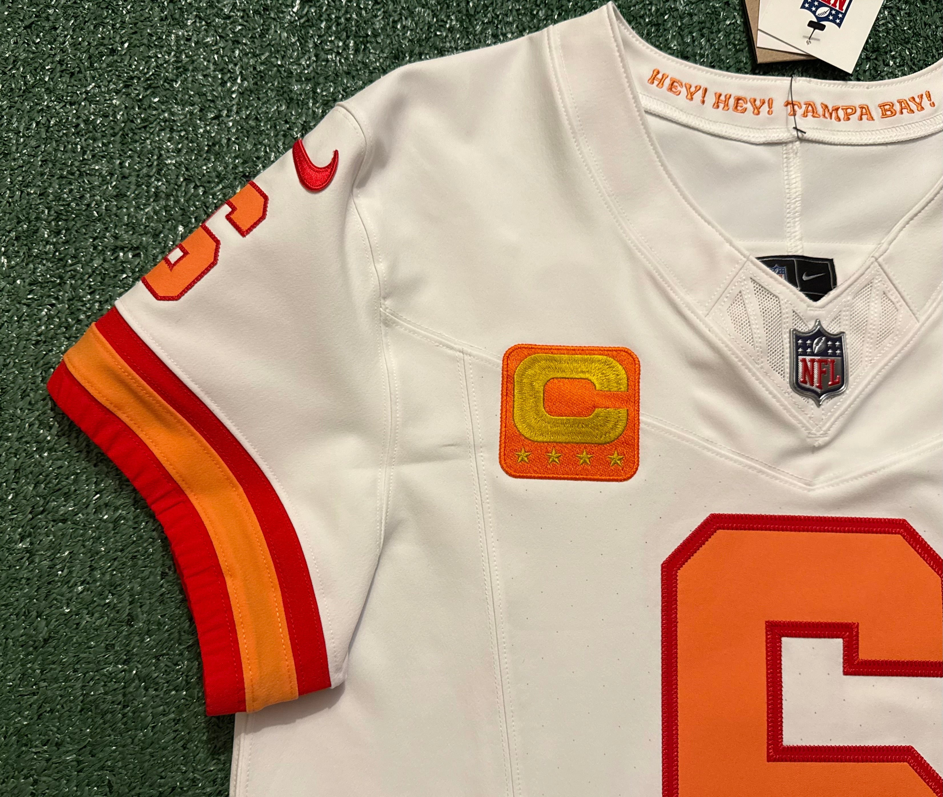 Baker Mayfield Tampa Bay Buccaneers Jersey #6 Nike Vapor FUSE Elite White Creamsicle size 40 (Medium) NFL