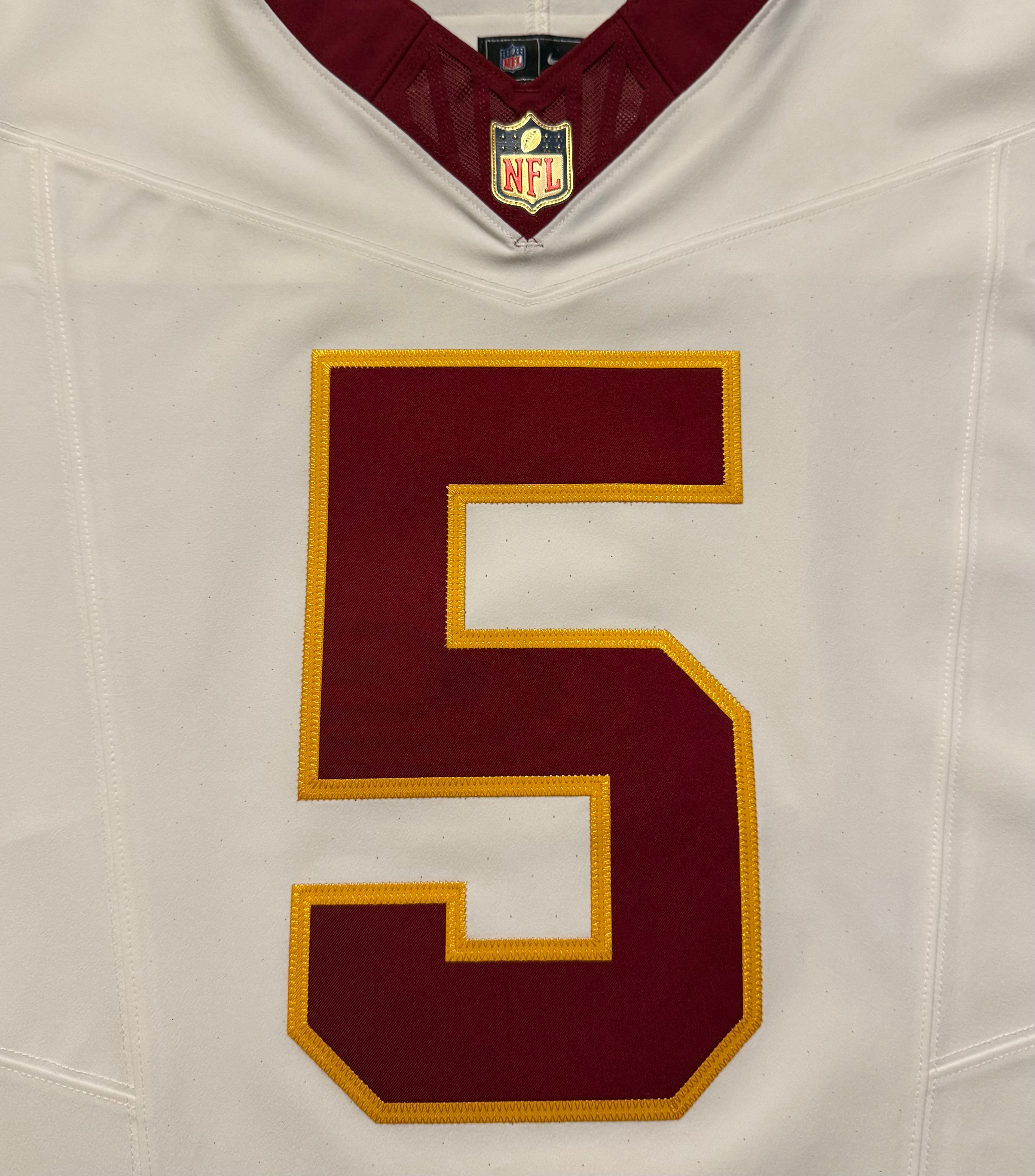 Jayden Daniels Washington Commanders Jersey #5 Nike Vapor Fuse Elite White size 44 (Large) NFL