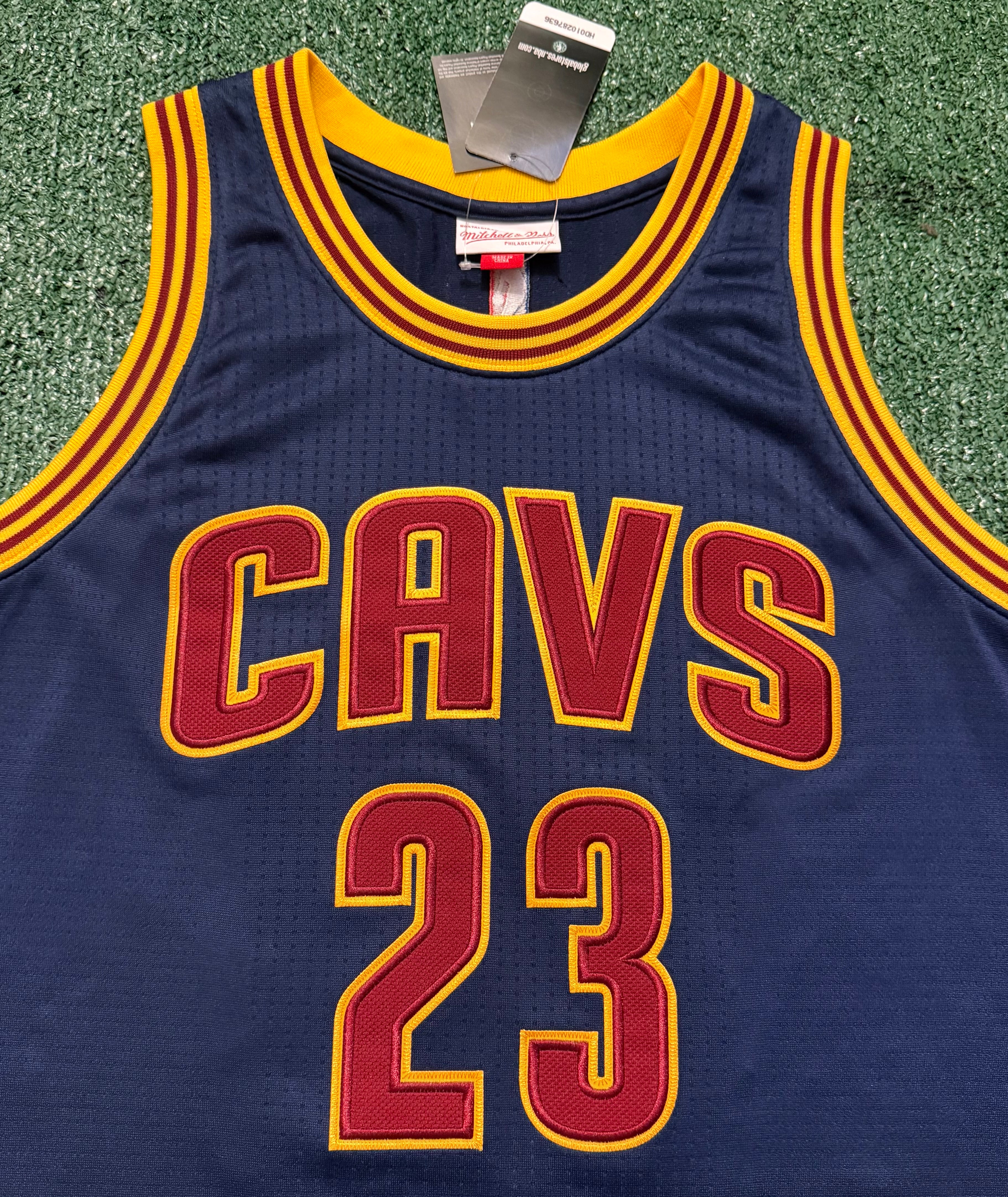 LeBron James Cleveland Cavaliers Jersey #23 Mitchell & Ness Authentic Navy Size 44 (L) NBA