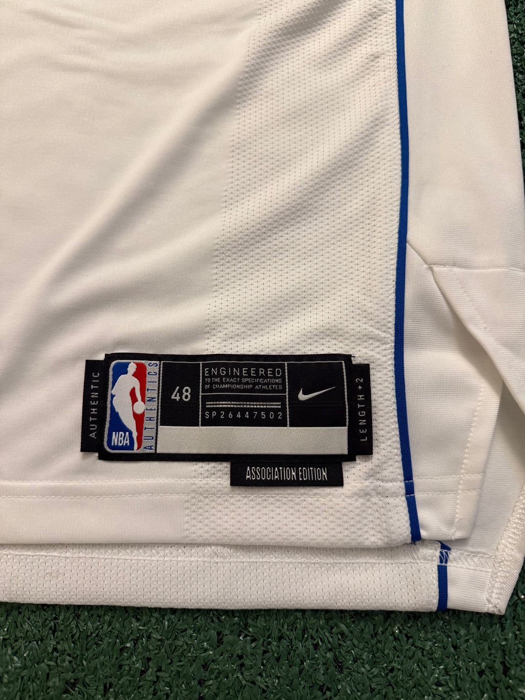 Kyrie Irving Dallas Mavericks Jersey #11 Nike ADV White Size 48 (Large) NBA
