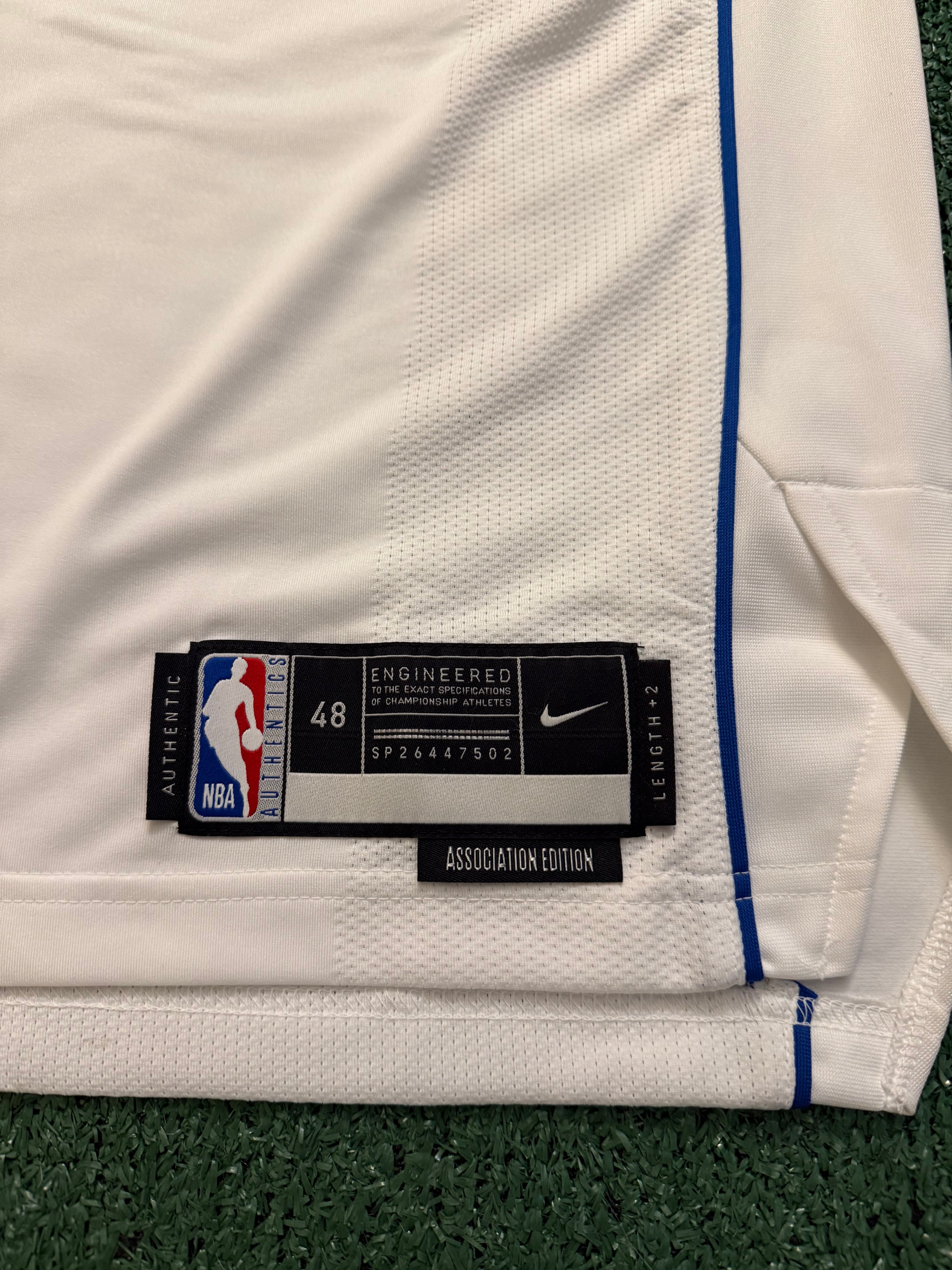 Kyrie Irving Dallas Mavericks Jersey #11 Nike ADV White Size 48 (Large) NBA