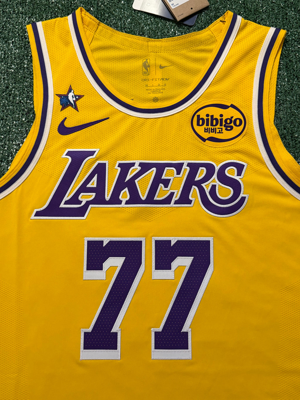 Luka Doncic Los Angeles Lakers Jersey #77 Nike ADV Authentic Gold Size 48 (L) NBA