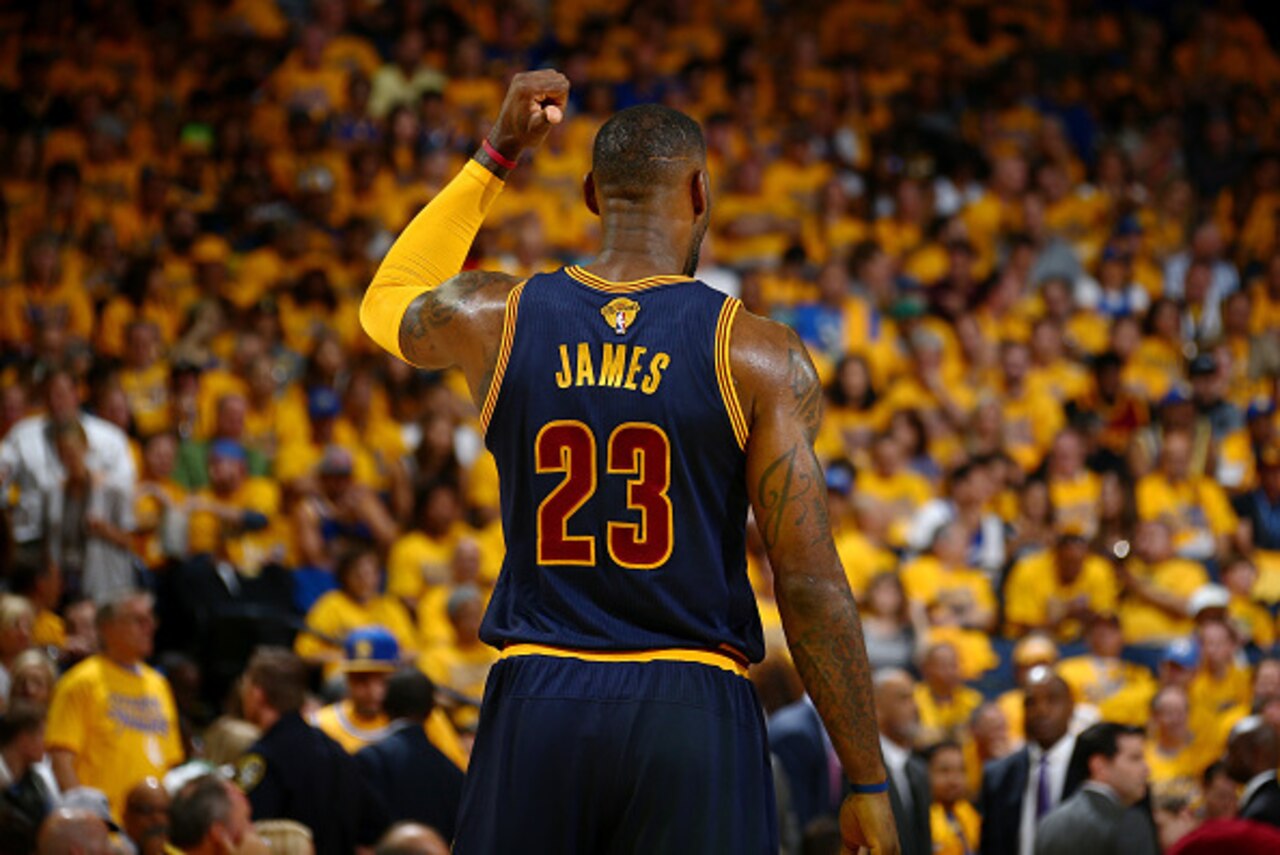 LeBron James Cleveland Cavaliers Jersey #23 Mitchell & Ness Authentic Navy Size 44 (L) NBA