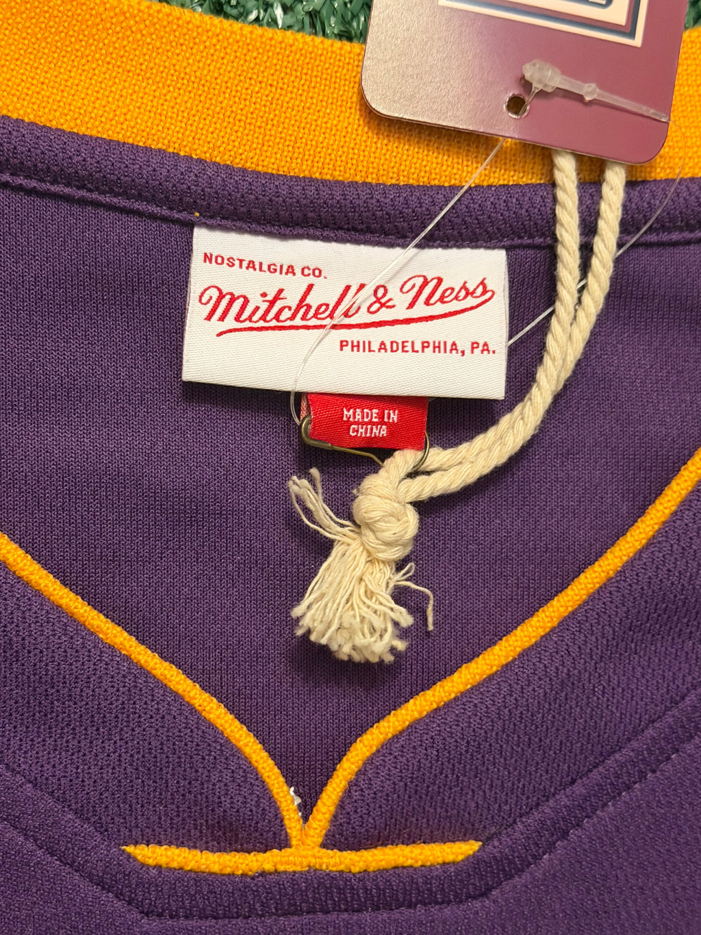 Kobe Bryant Los Angeles Lakers Jersey #24 Mitchell & Ness Authentic Purple Size 44 (L) NBA