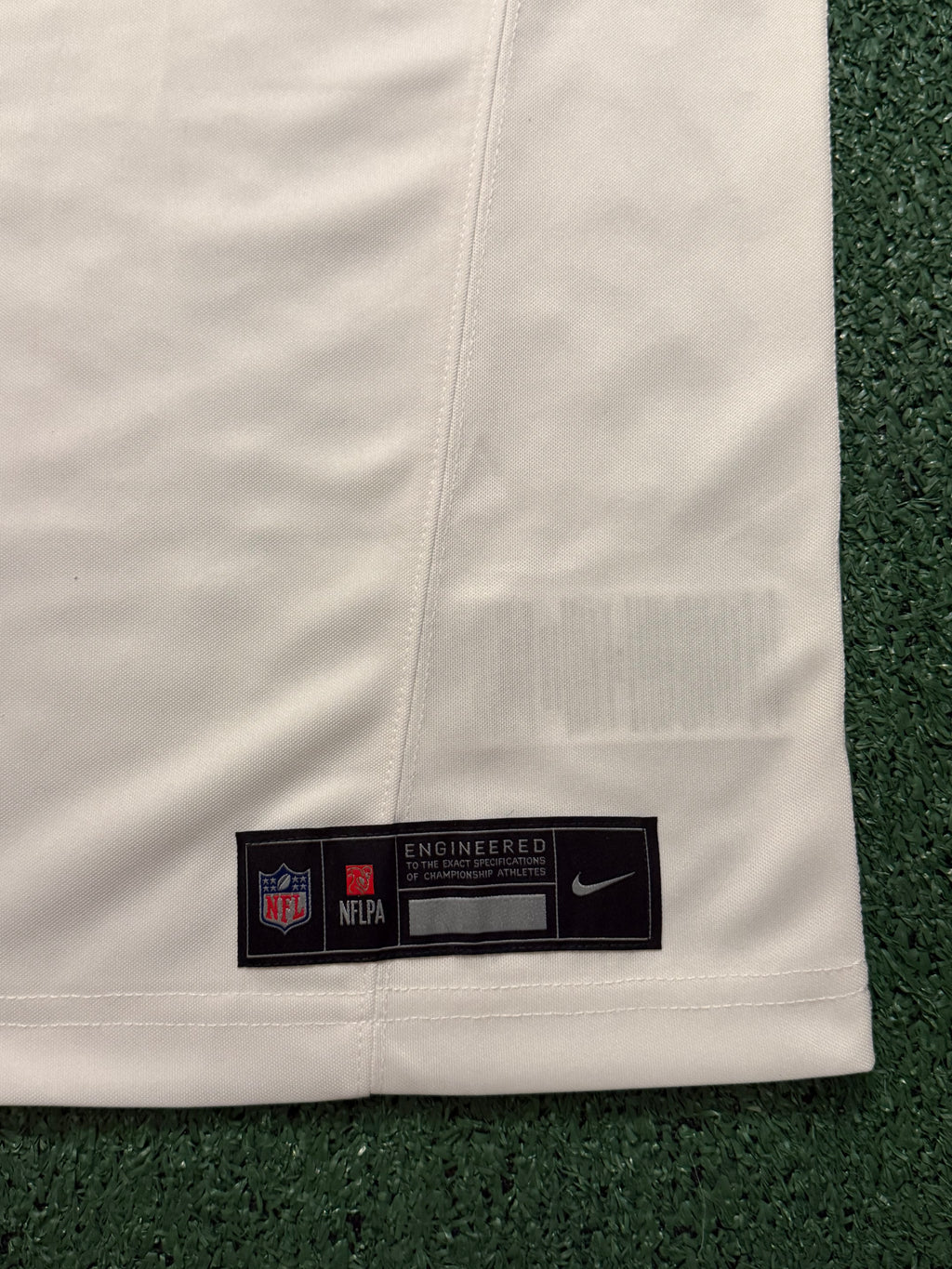 Josh Allen Buffalo Bills Jersey #17 Nike Vapor Fuse Limited Rivalry White Size (XL) NFL