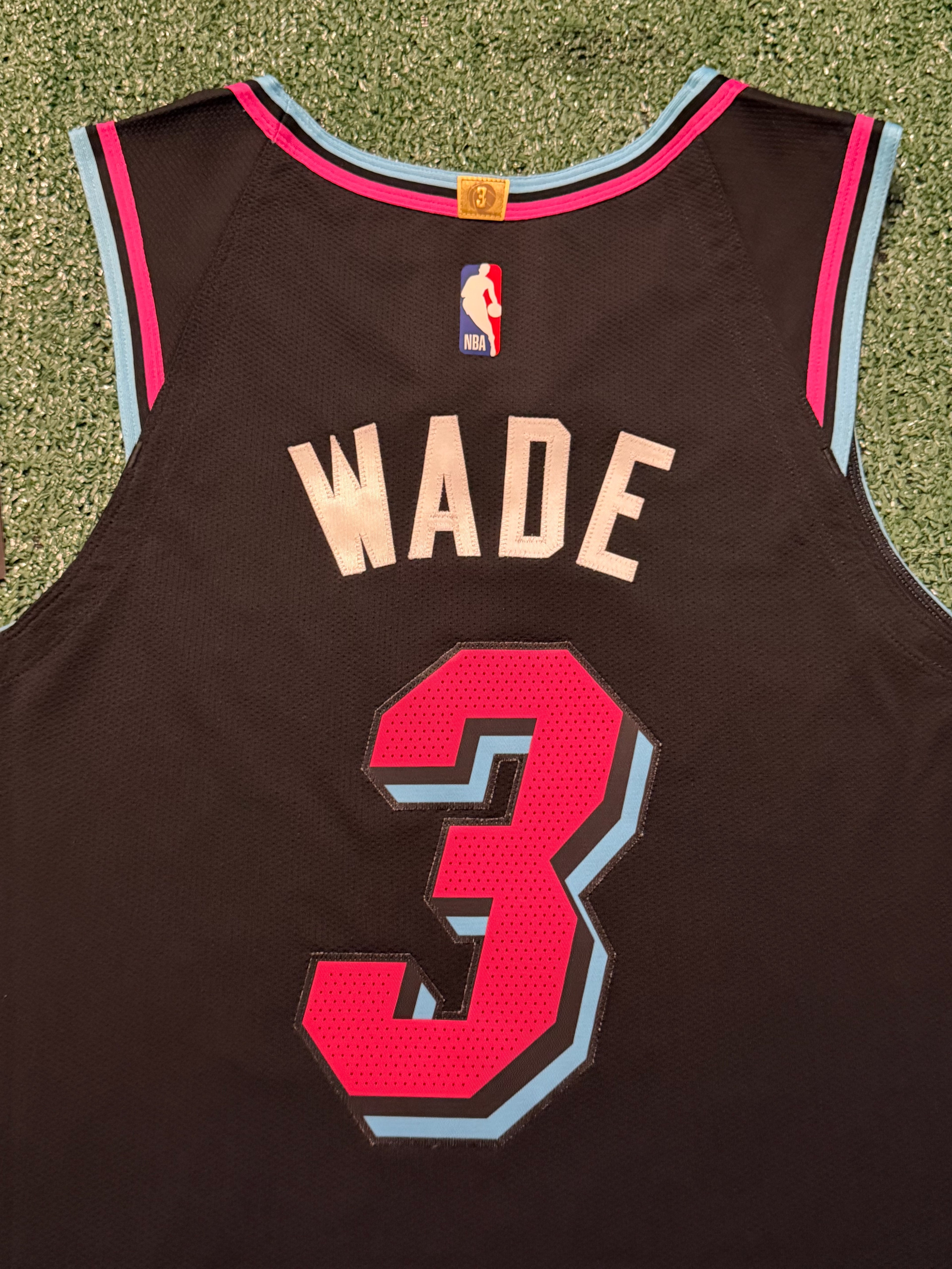 Dwayne Wade Miami Heat Jersey #3 Nike Vaporknit Authentic Black Size 44 (Medium) NBA