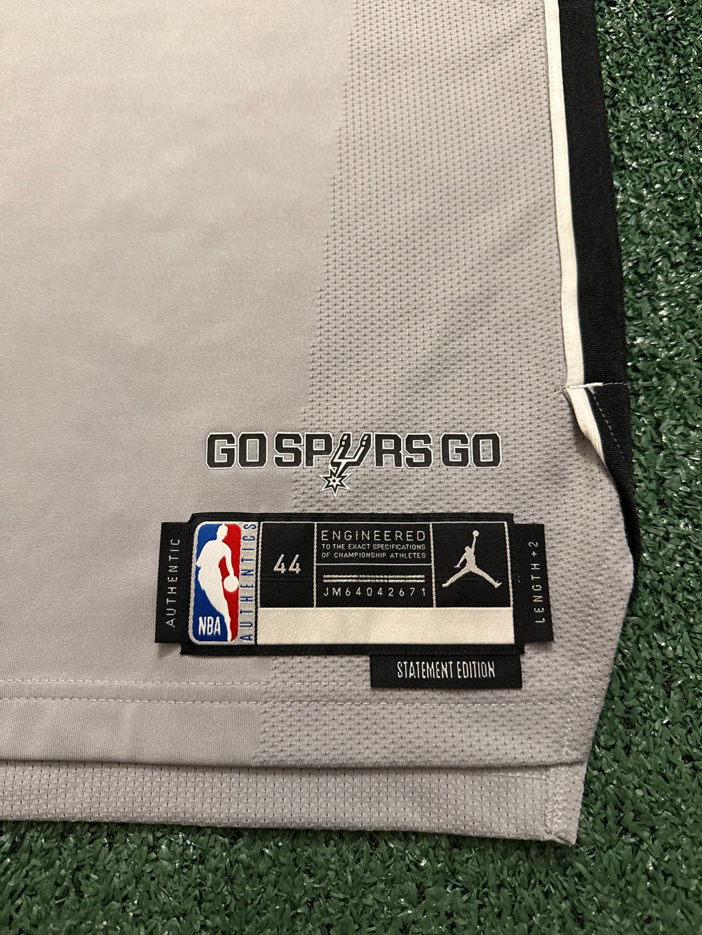 Victor Wembanyama San Antonio Spurs Jersey #1 Nike ADV Authentic Gray Size 44 (M) NBA