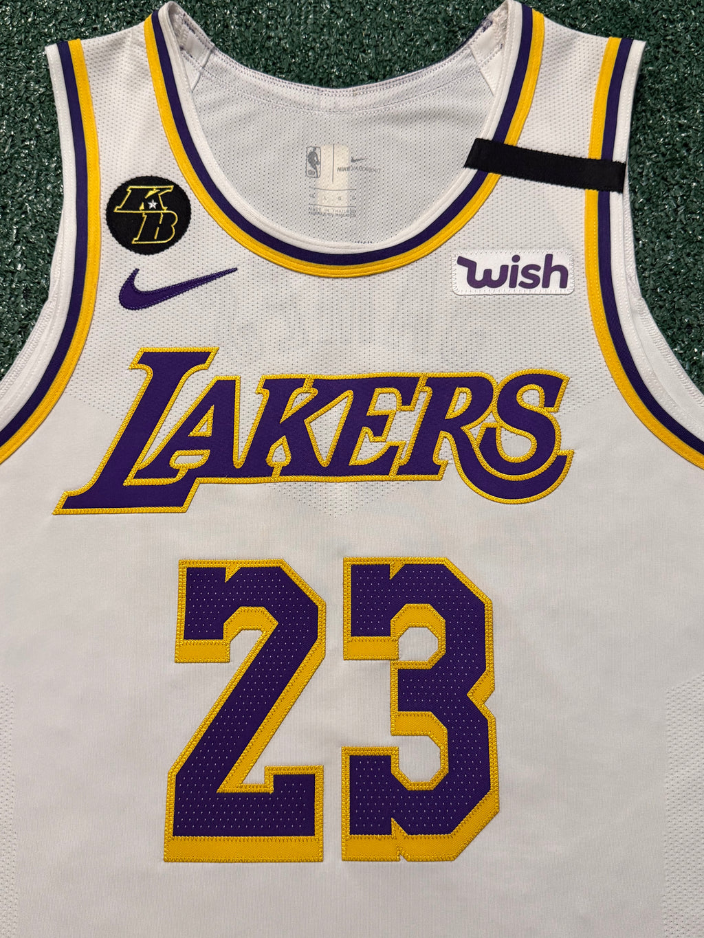 LeBron James Los Angeles Lakers Jersey #23 Nike VaporKnit Authentic White Size 48 (Large) NBA