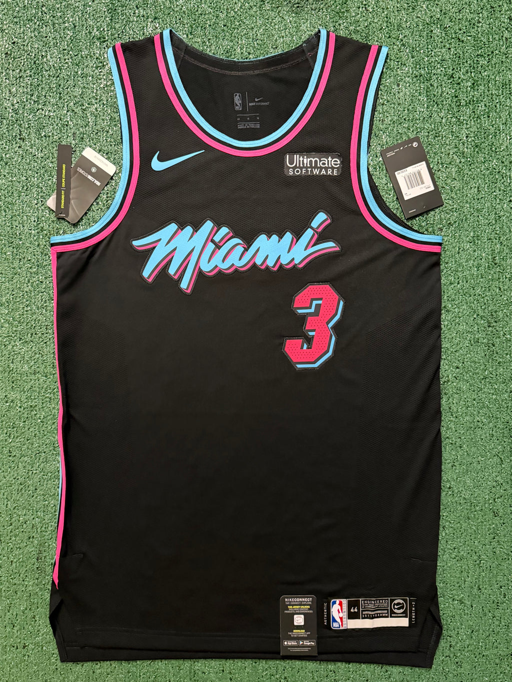 Dwayne Wade Miami Heat Jersey #3 Nike Vaporknit Authentic Black Size 44 (Medium) NBA